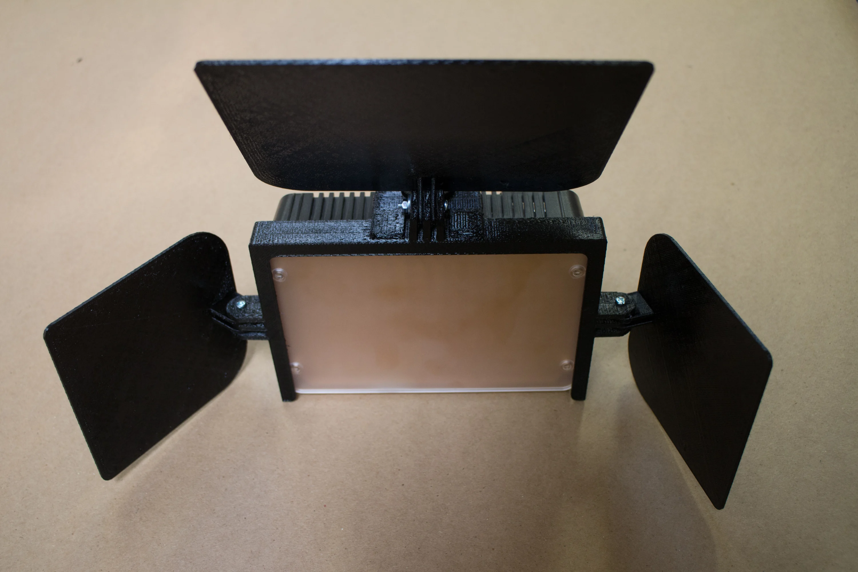 Aputure Amaran AL-H160 or AL-H195+ 3d Printed Barn Doors