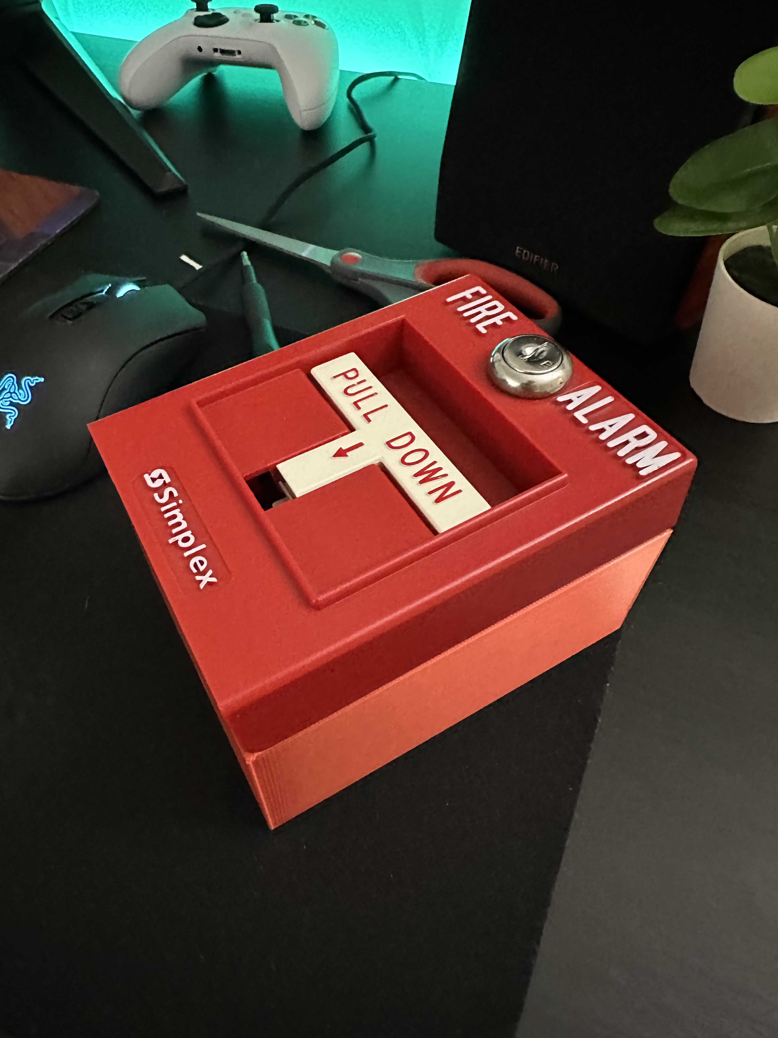 Simplex Pull Station Back Box with D1 Mini ESP32 Slot (Parameterizable)