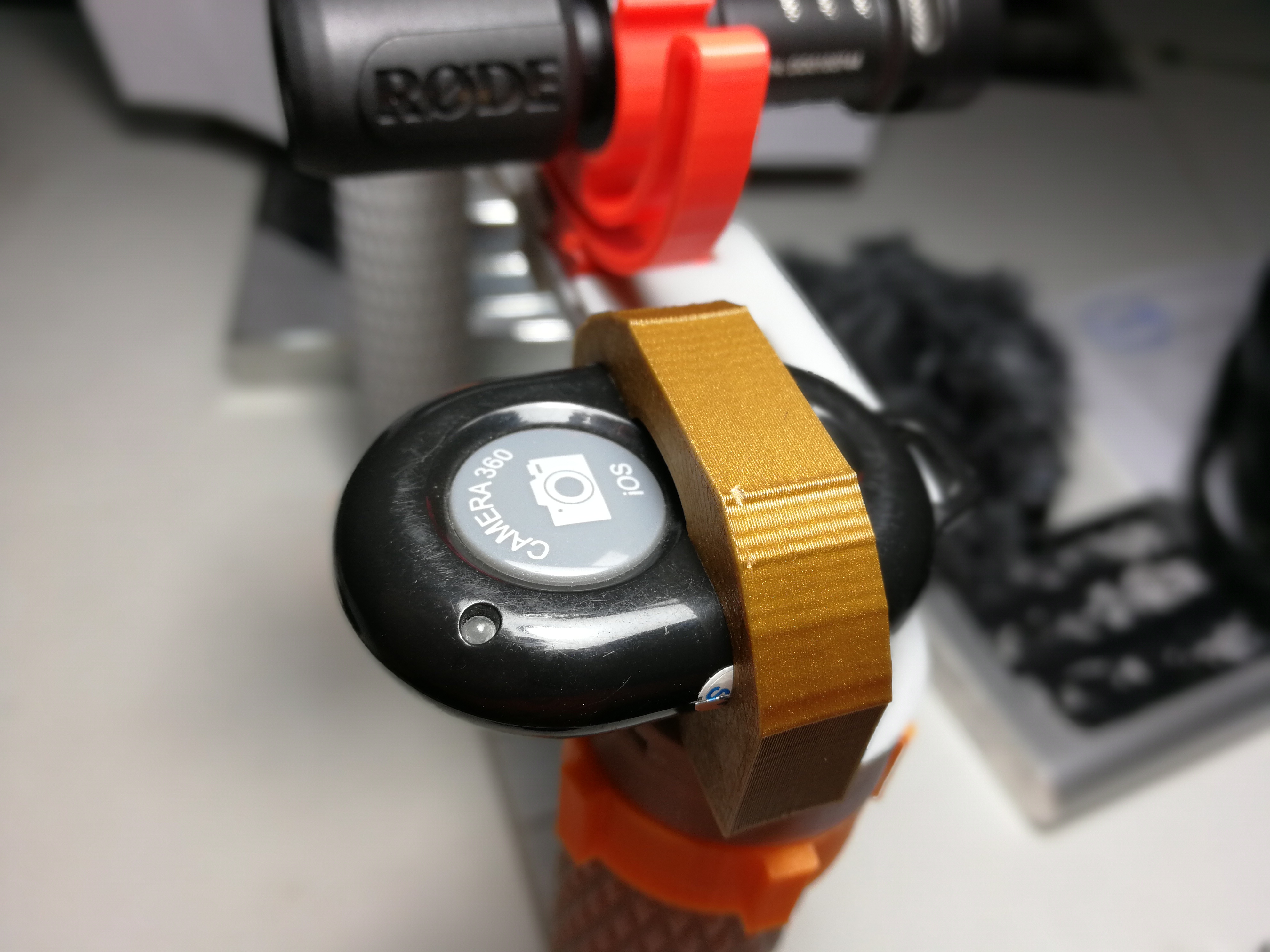 Hotshoe Bluetooth Shutter Remote Holder