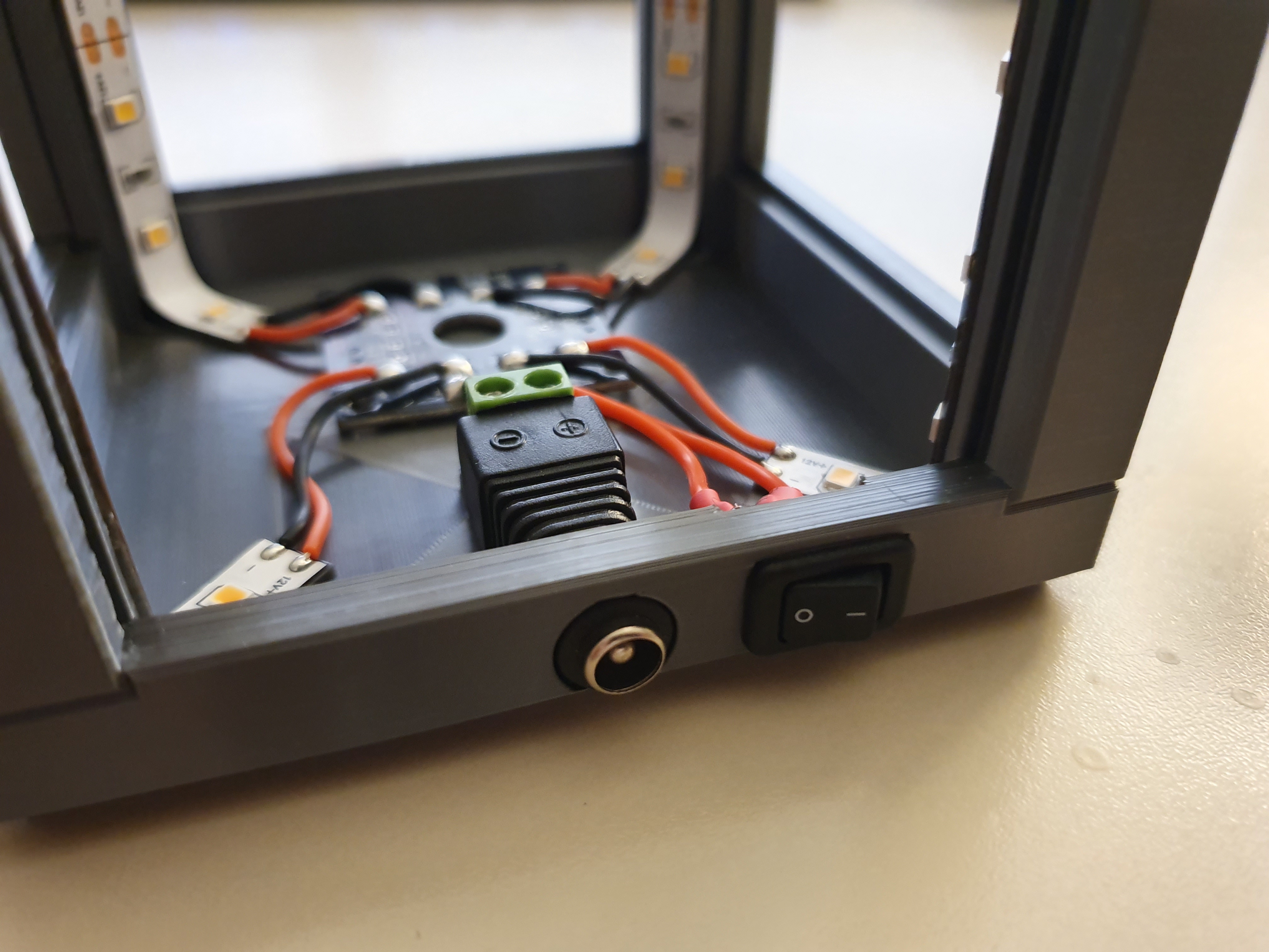 GrkMangas' Lithophane Lamp V4 + power switch