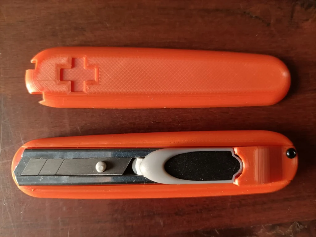 Plaquettes de couteau Suisse avec cutter intégré