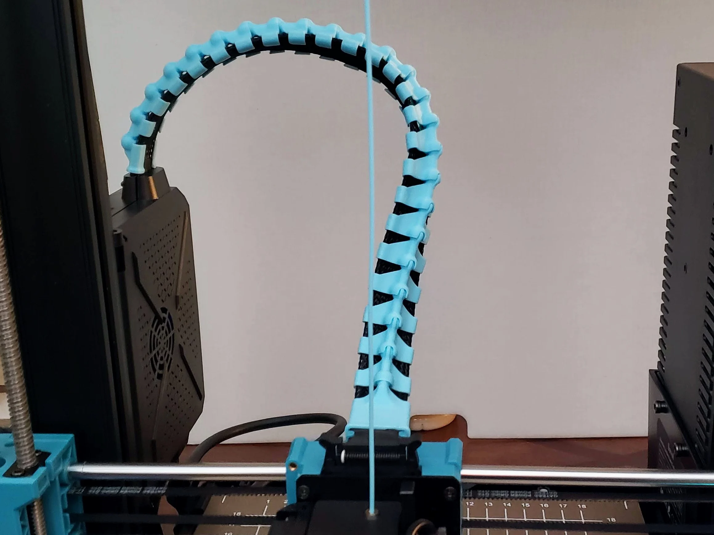 Cable Chain ( SPINE ) for SOVOL SV06 3d printer extruder cable