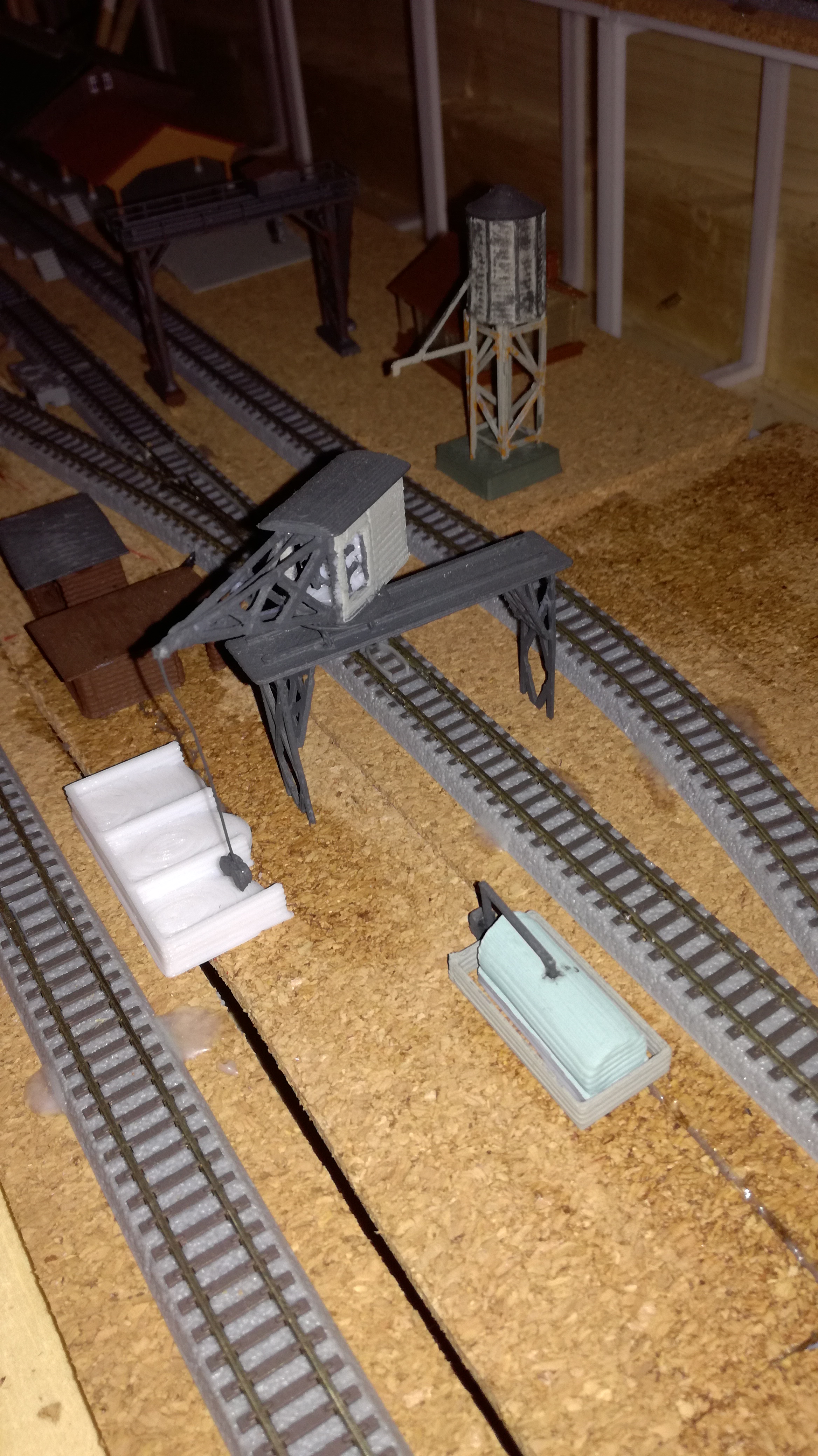 Z Scale Kohlekran mit Bunker - Coalcrane with bunker