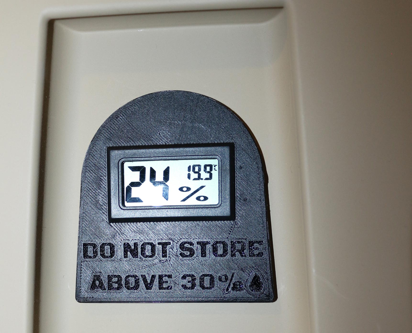 Hygrometer frame mount for IKEA Samla Box and similar