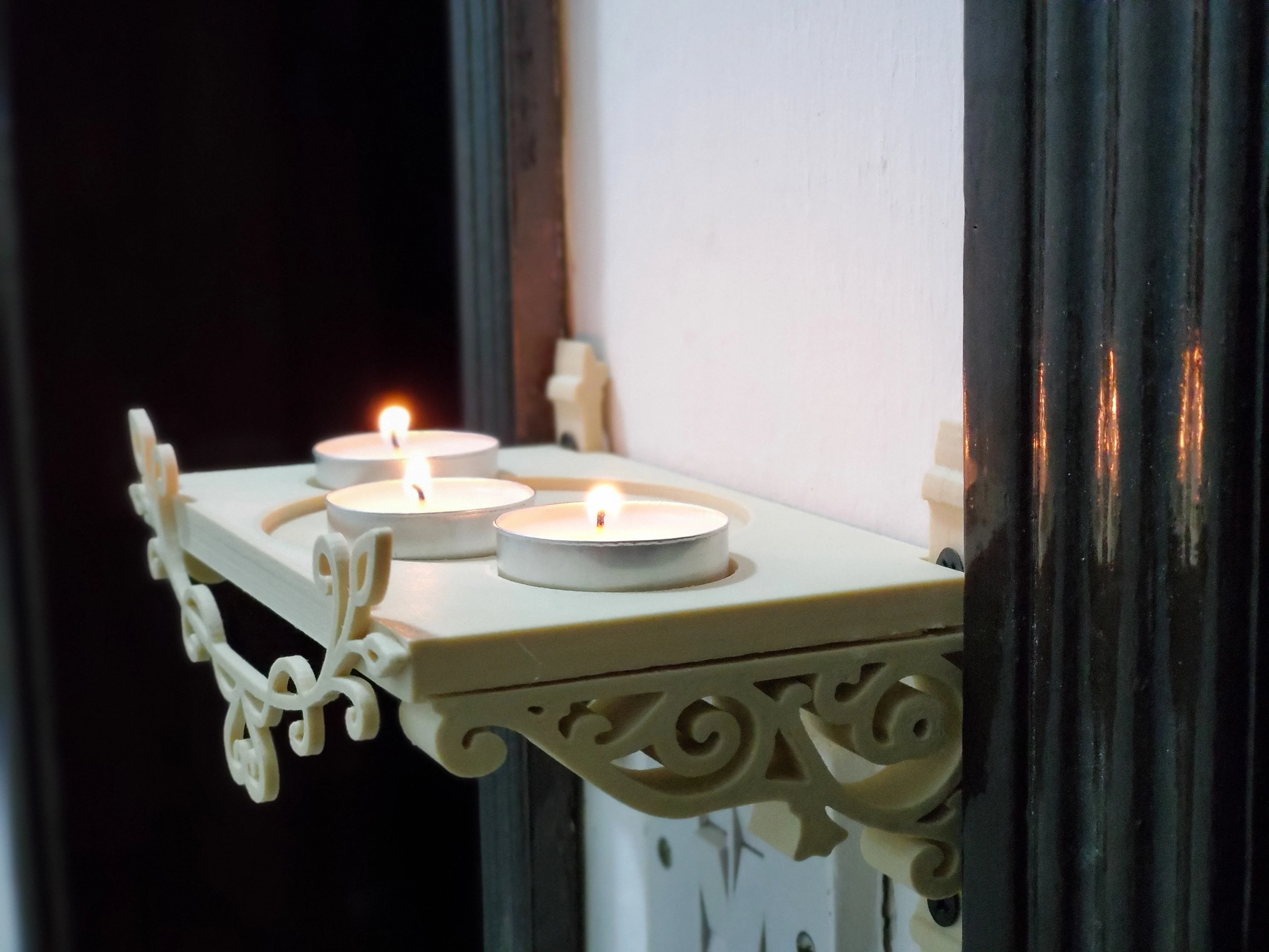 Beautiful Candle Mobile Scent Vaporizer Shelf with Awesome Art Support
