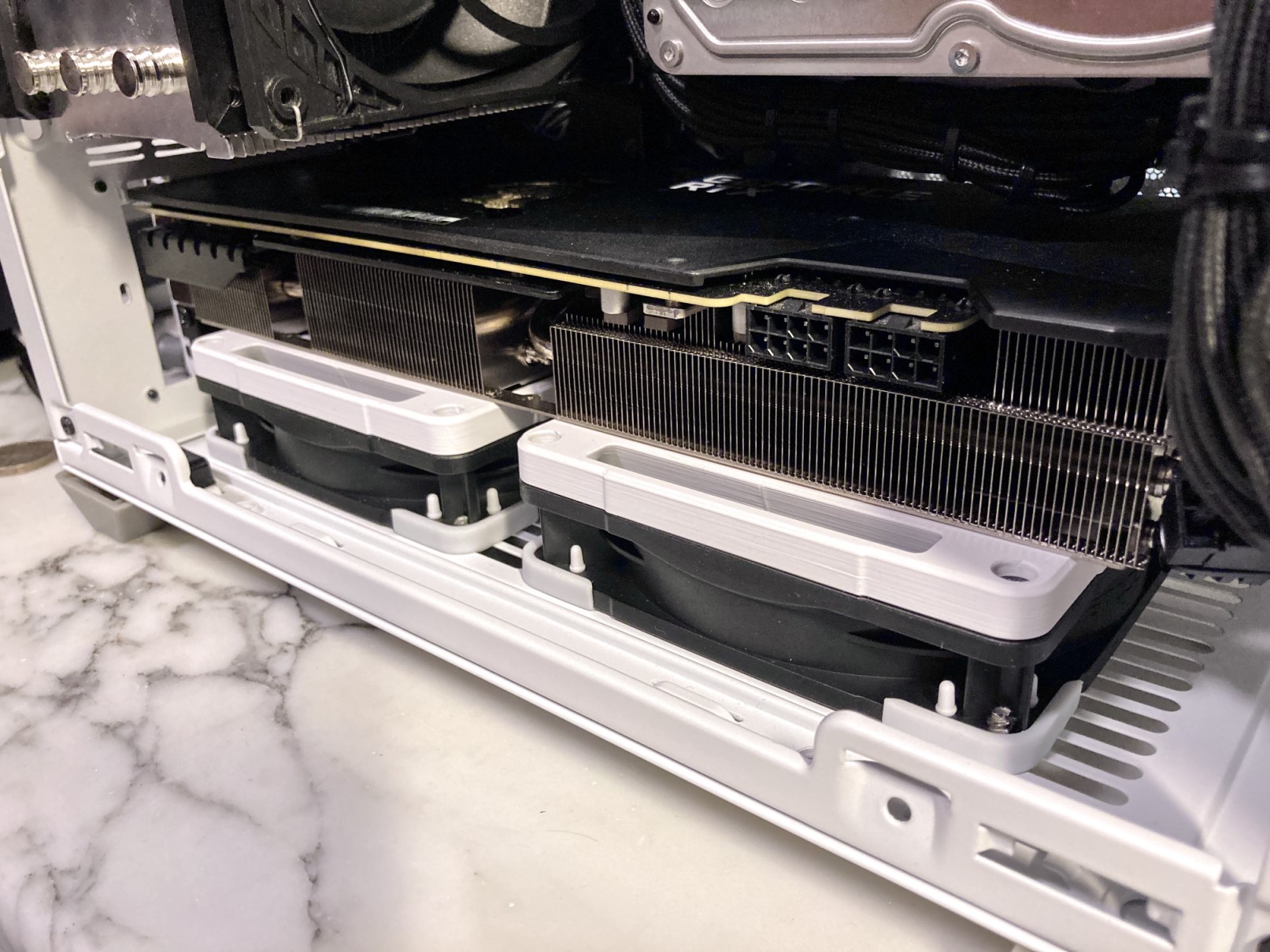 NR200 x MSI Ventus deshroud mod (Noctua NF Series Version)