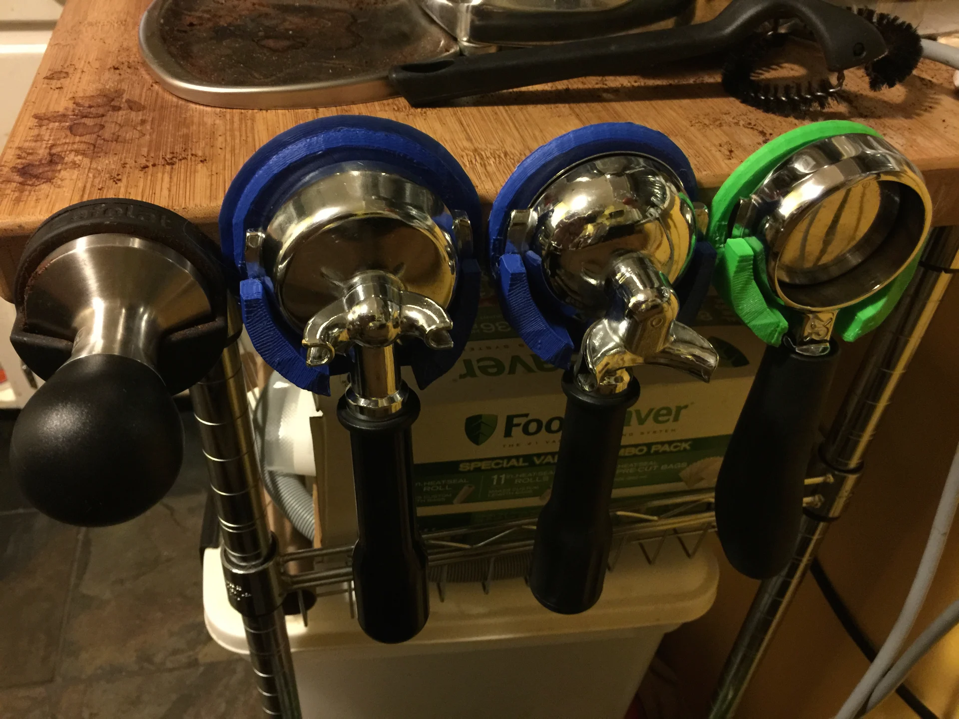 E61 Portafilter wall mount