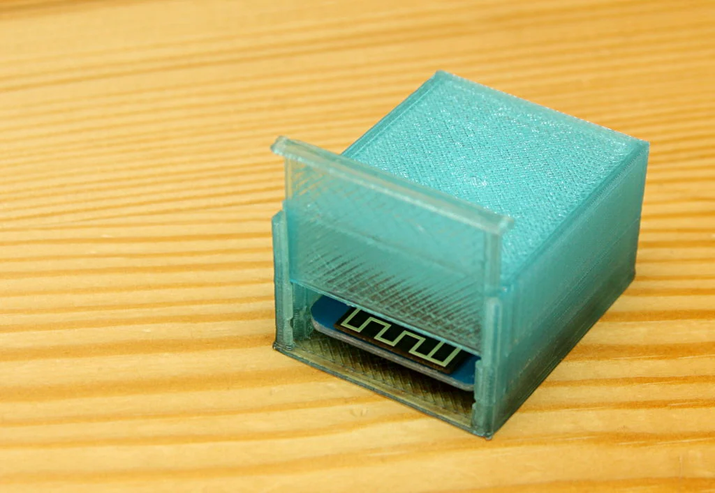 Mini case for WeMos D1 mini and one sensor