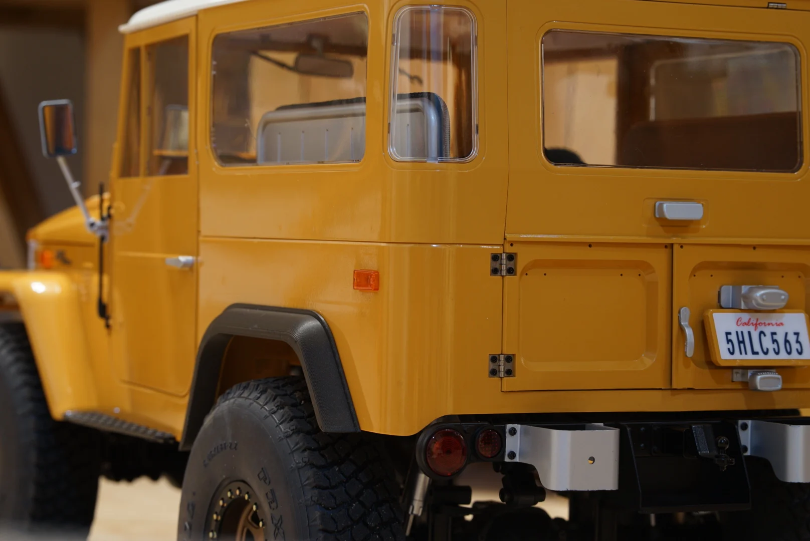 FMS "1/10" Toyota Landcruiser FJ40 Parts