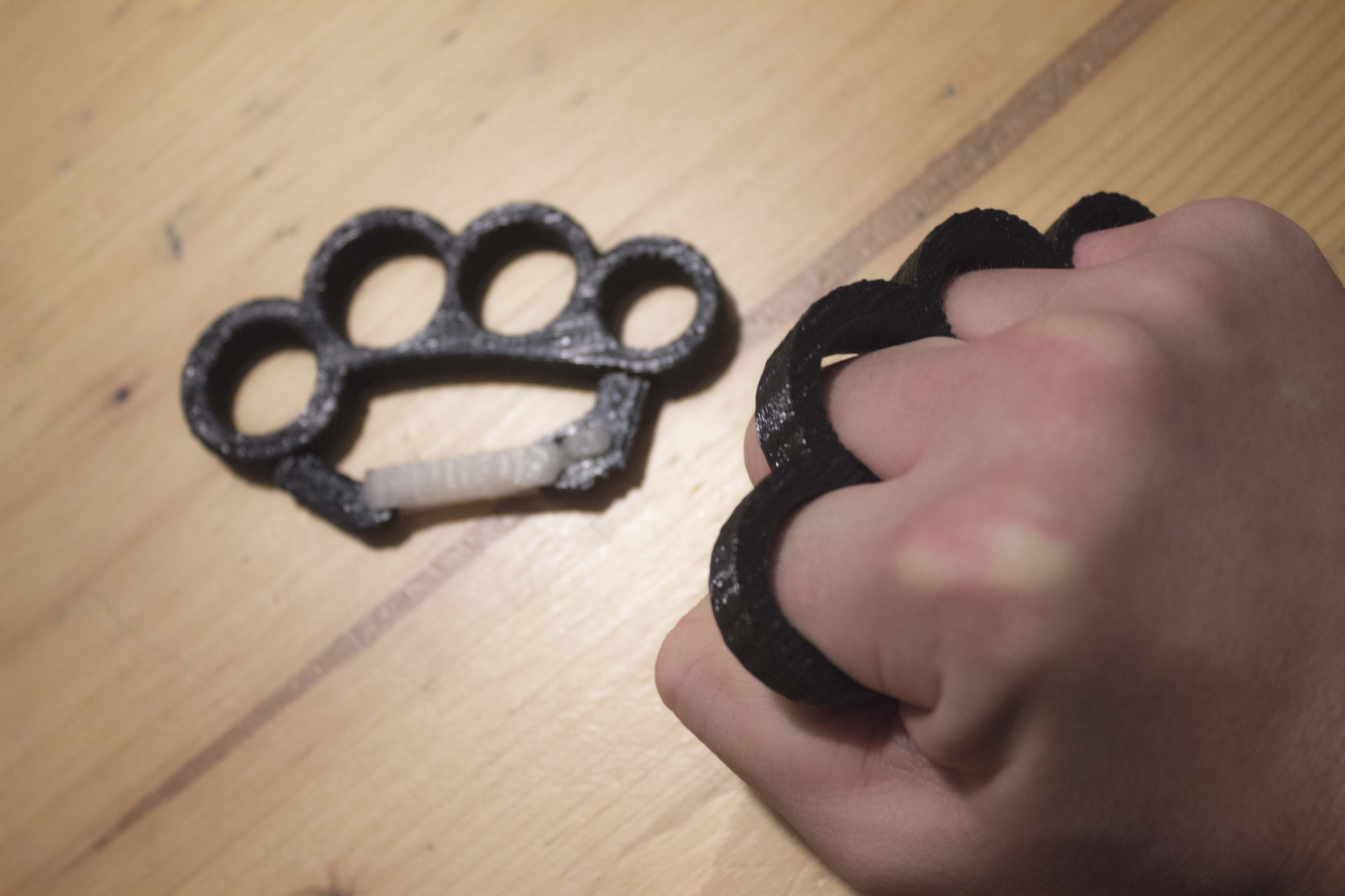 Knock cabiner new version self defence keychain