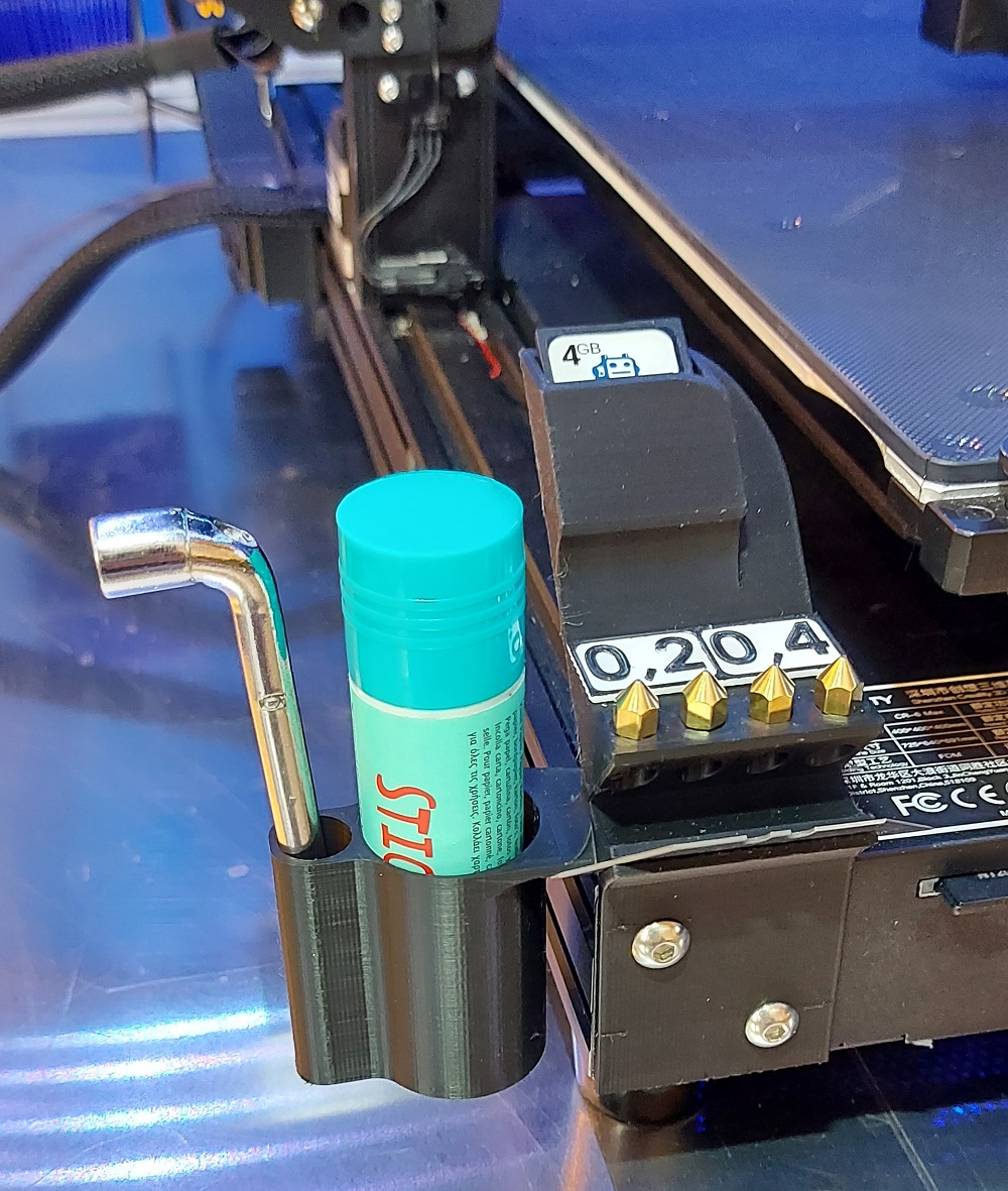 Additional tool- and nozzle-holder for CR-6 SE and CR-6 MAX
