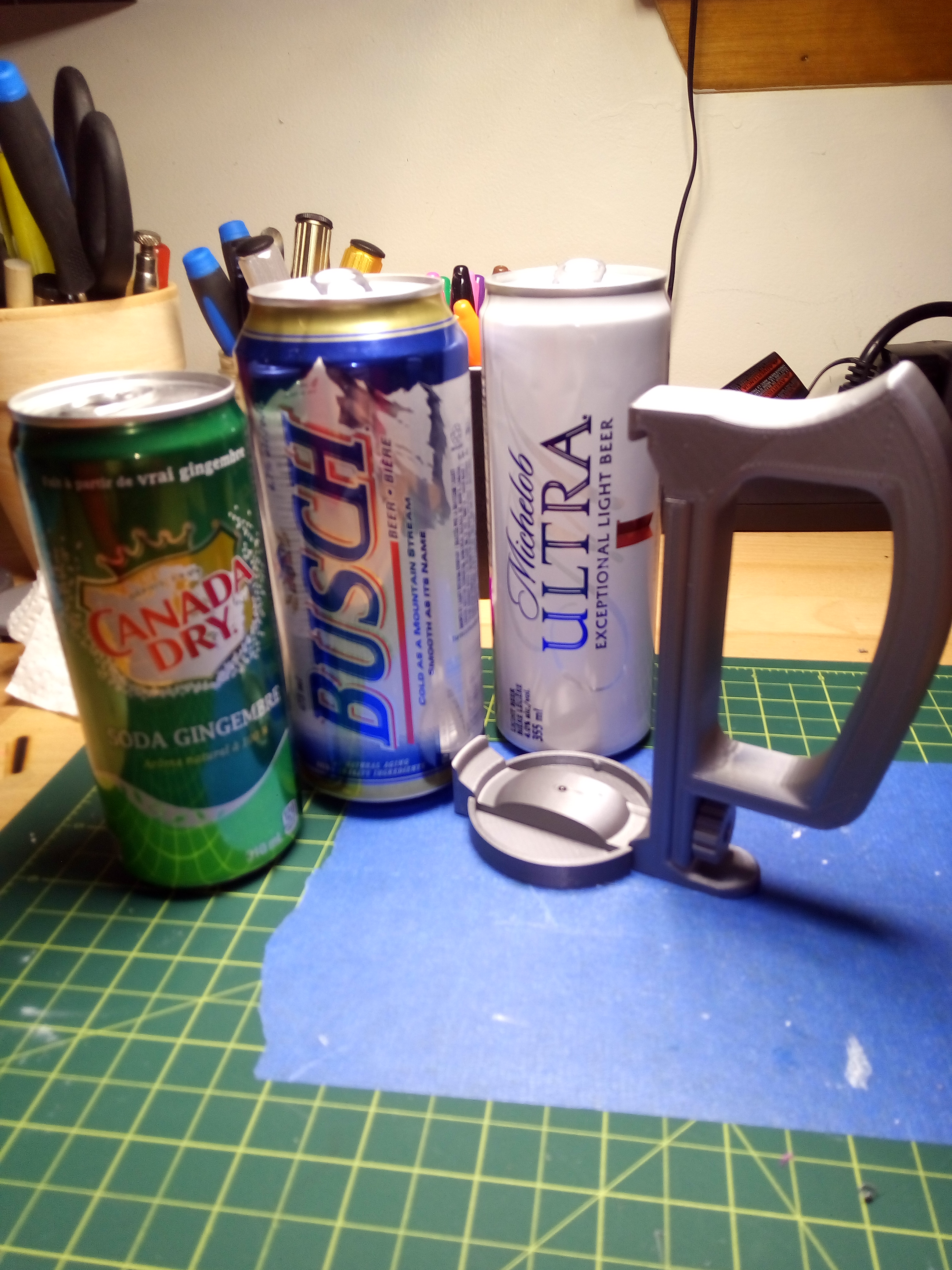 Adjustable Can Handle with Lid Cap