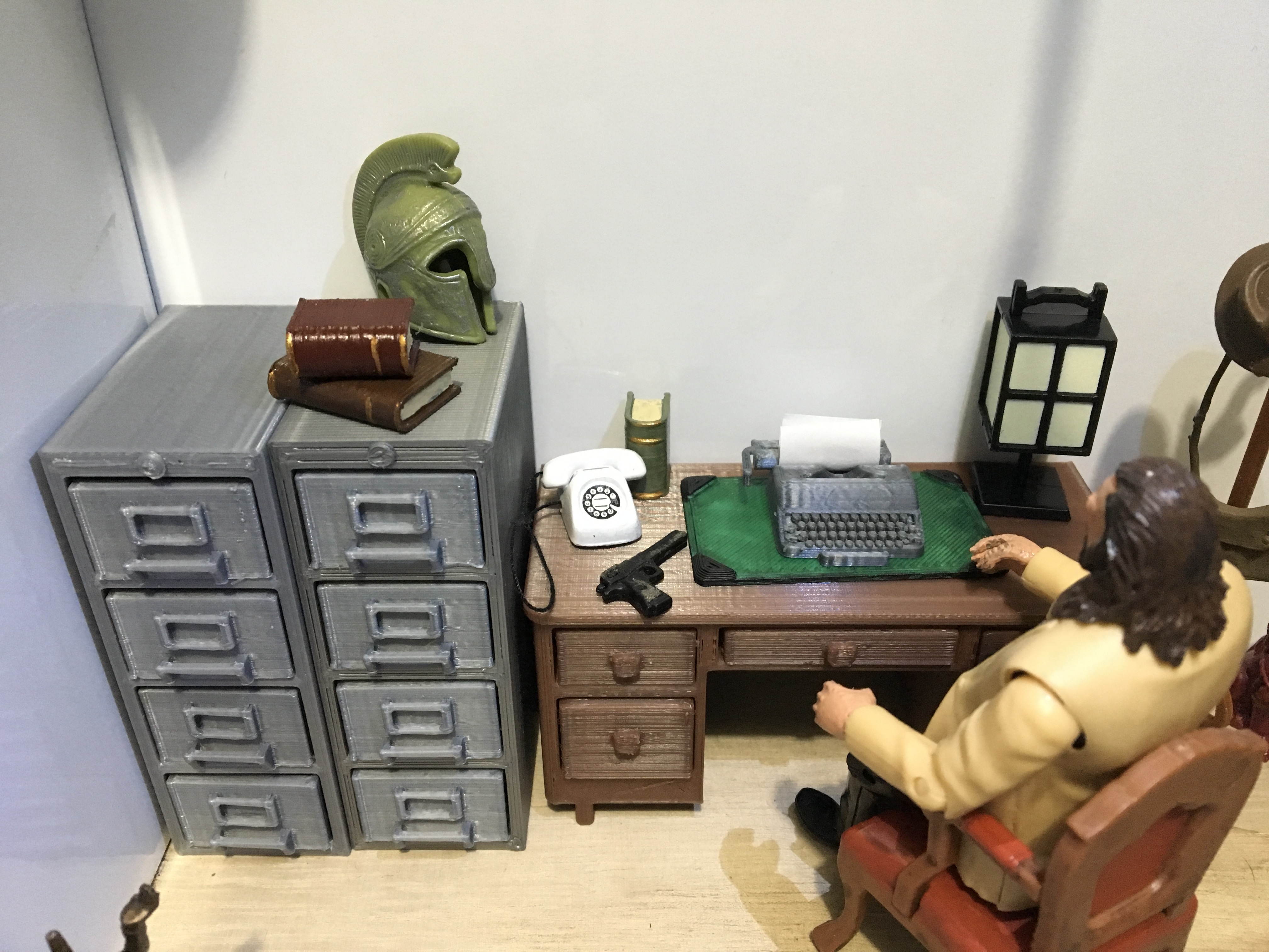 Typewriter (1:18 scale)