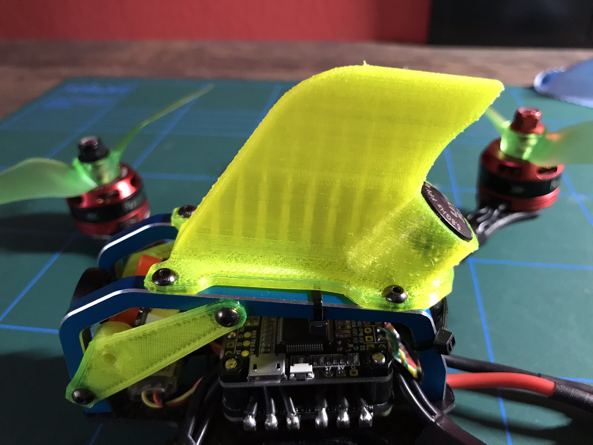 TransTEC Lightning Race Shark Fin with UXII Mount