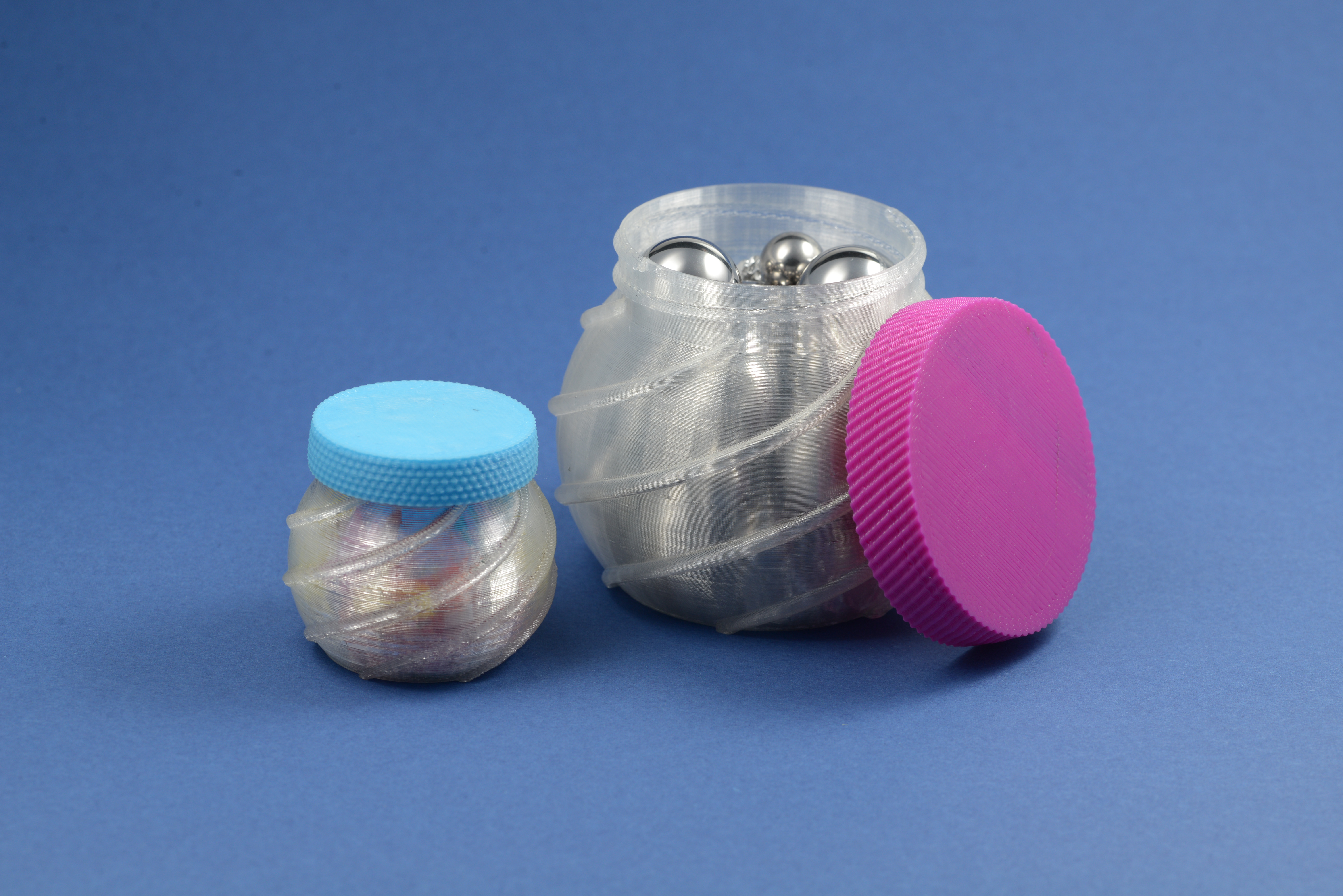 Customizable Lofty Container