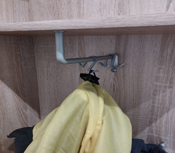 Garderobenhaken - hook for clothes rail