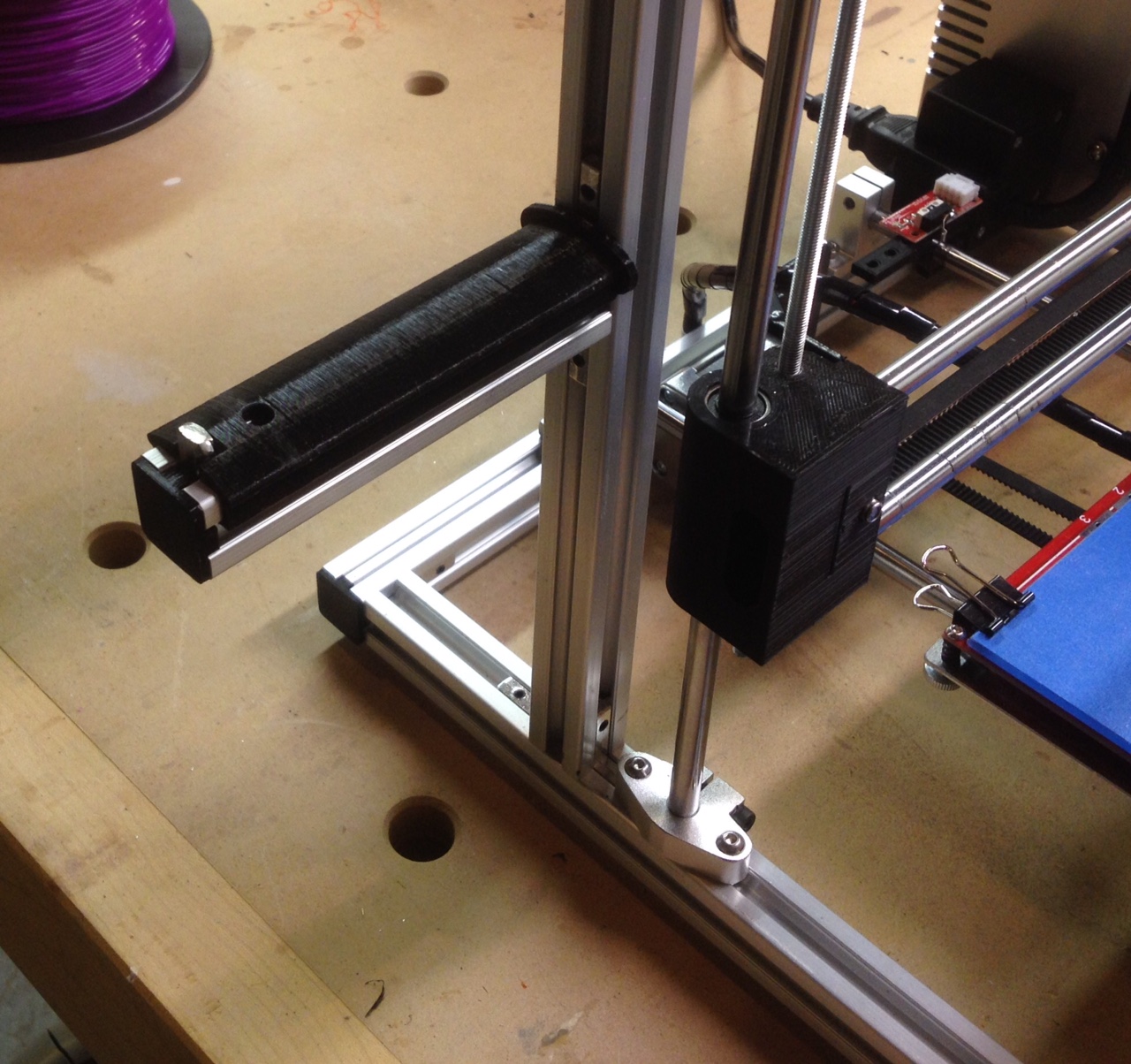 Filament spool rest for a Folger RepRap 2020 Prusa i3