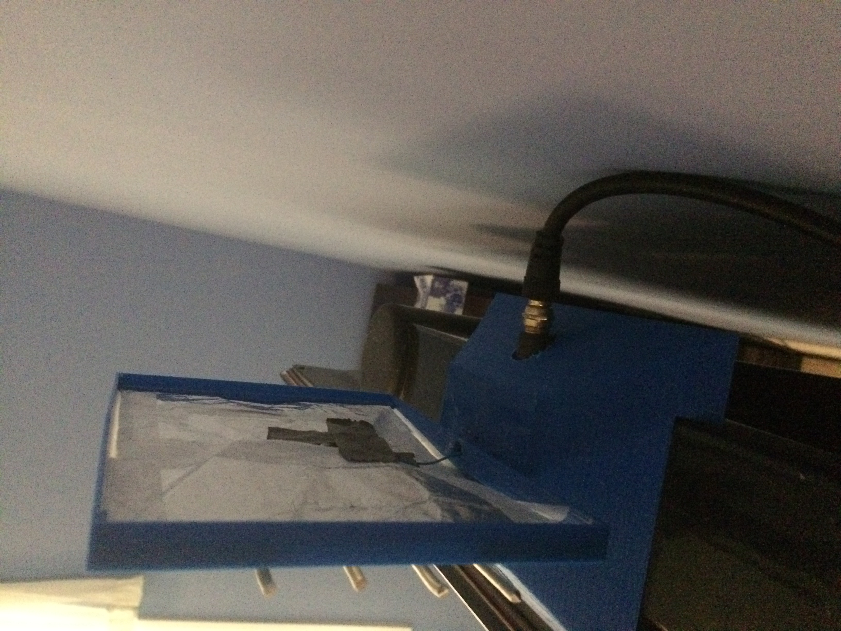VHF/UHF antenna for HDTV