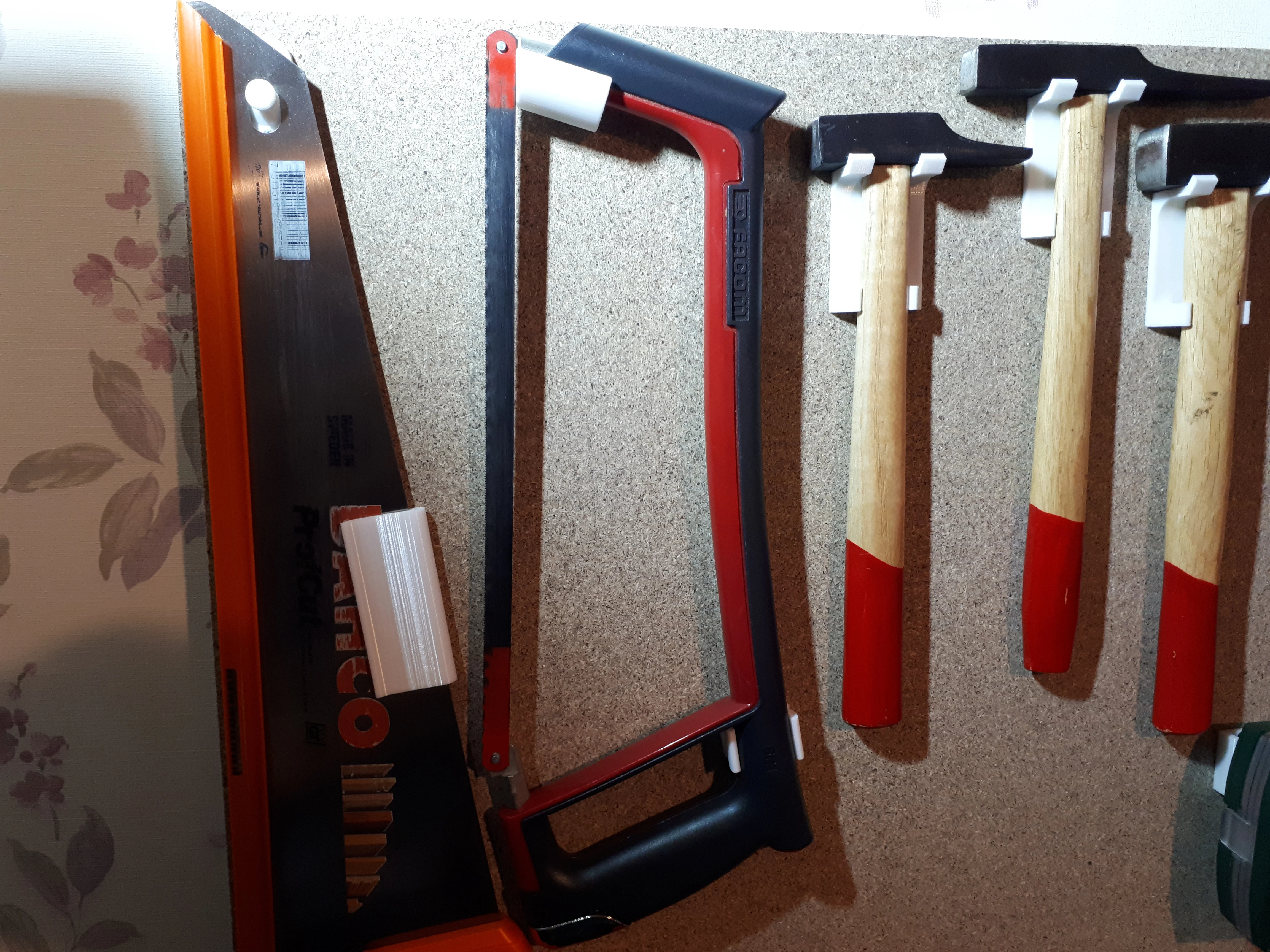 stable hacksaw support - support de scie à métaux stable