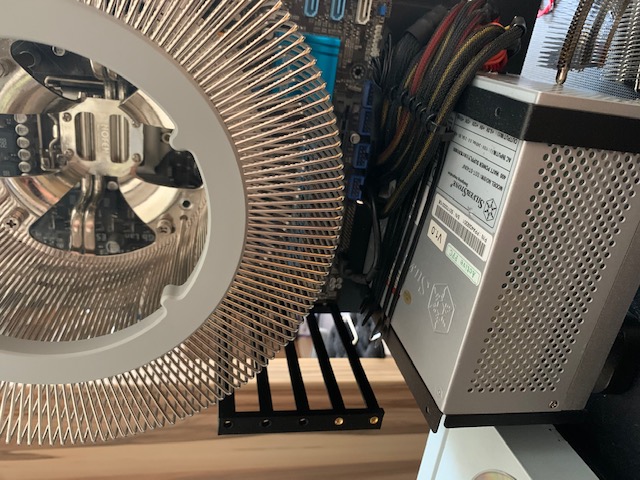 Thermaltake Core P1 mATX / micro-ATX PCIe Card Bracket Adapter