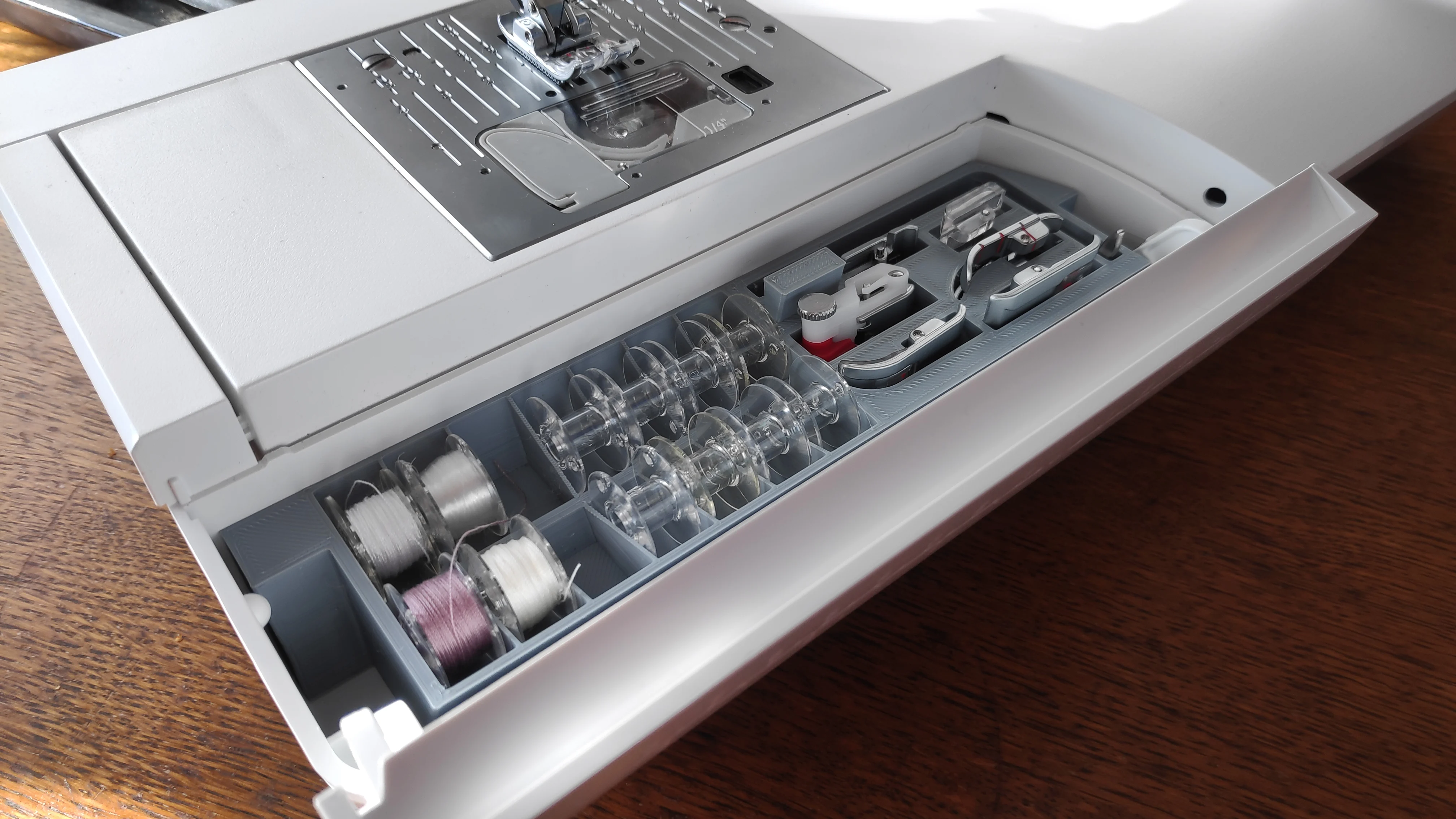 Storage organizer for sewing machine quilt ambition 630