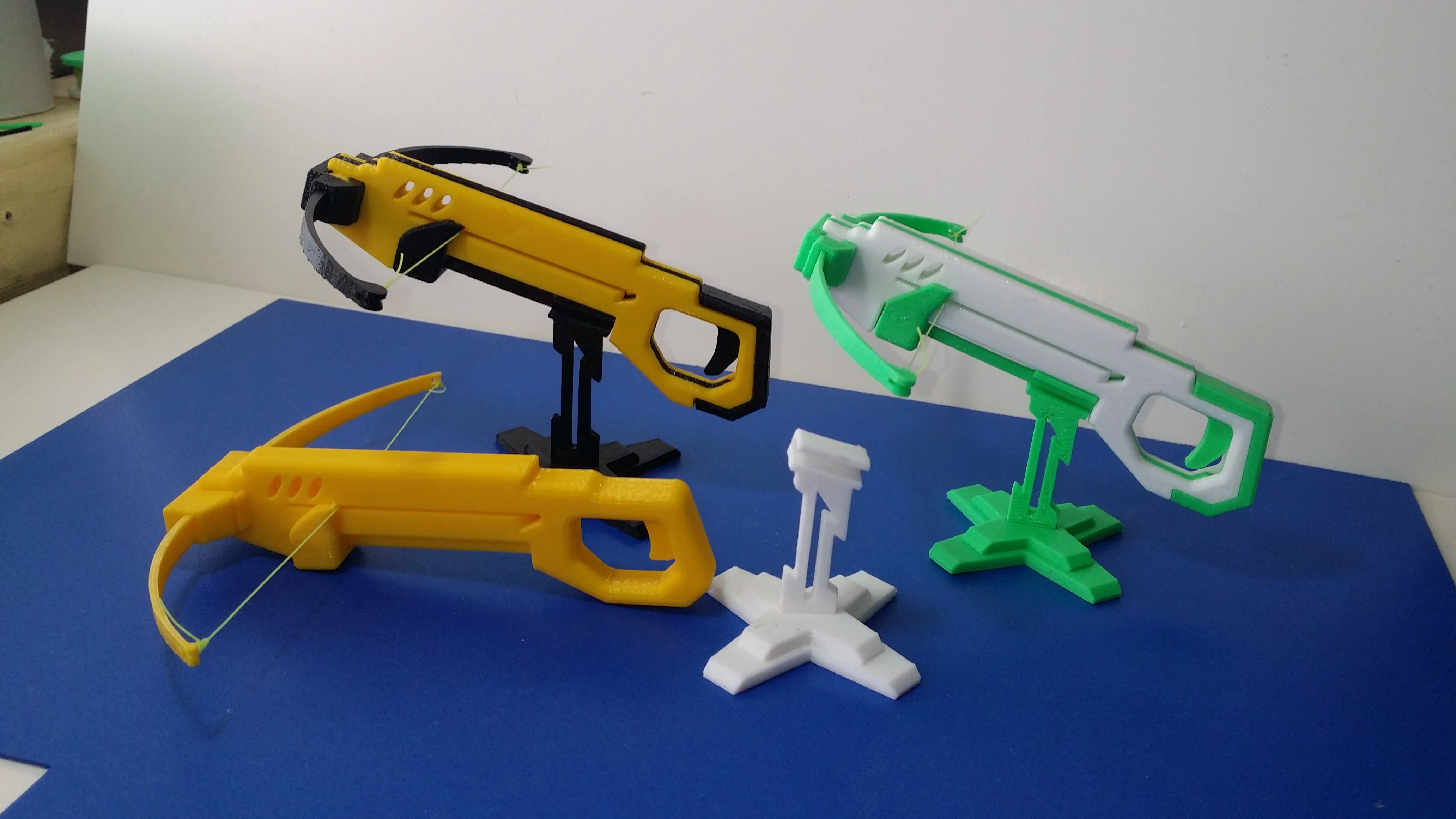 Repeating mini crossbow