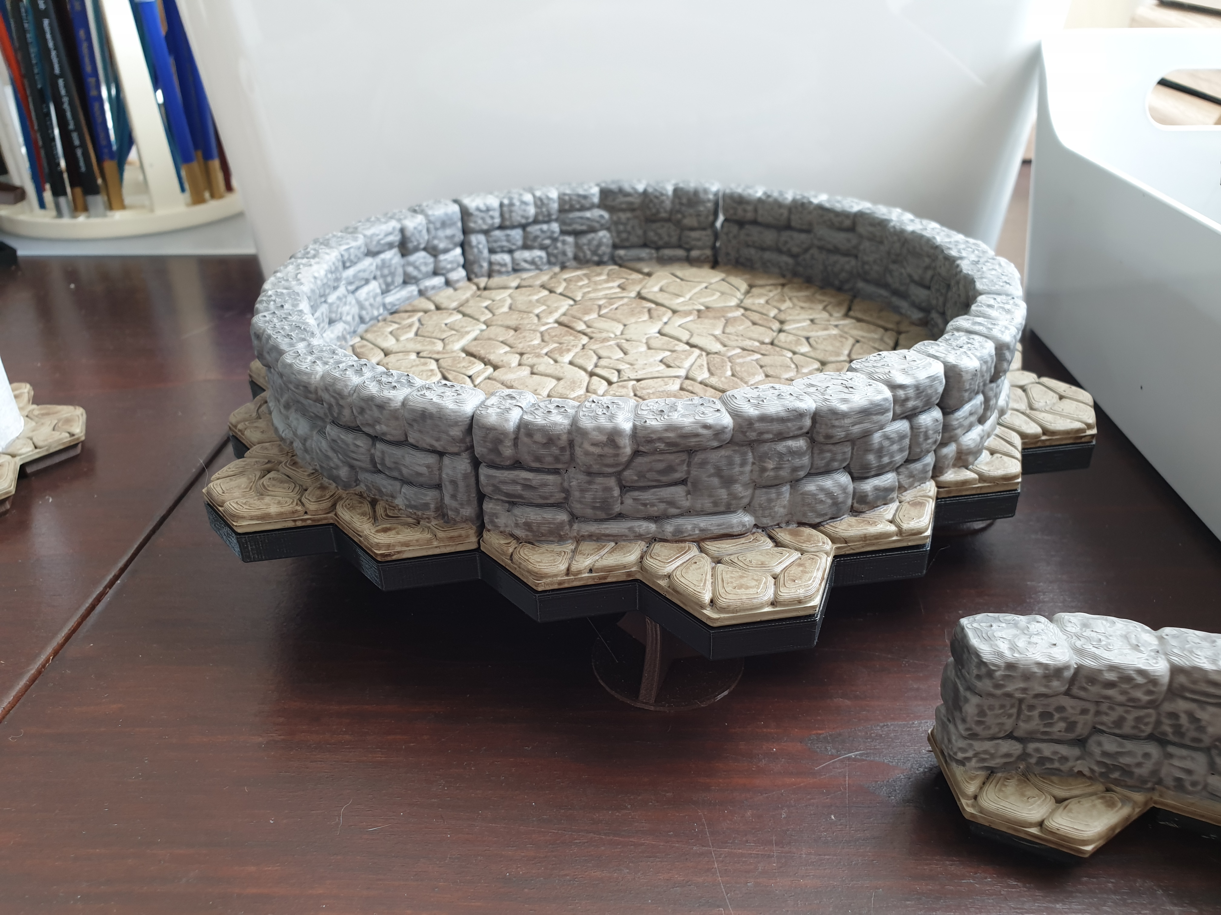 WDhex rounded wall for irregular stone floor