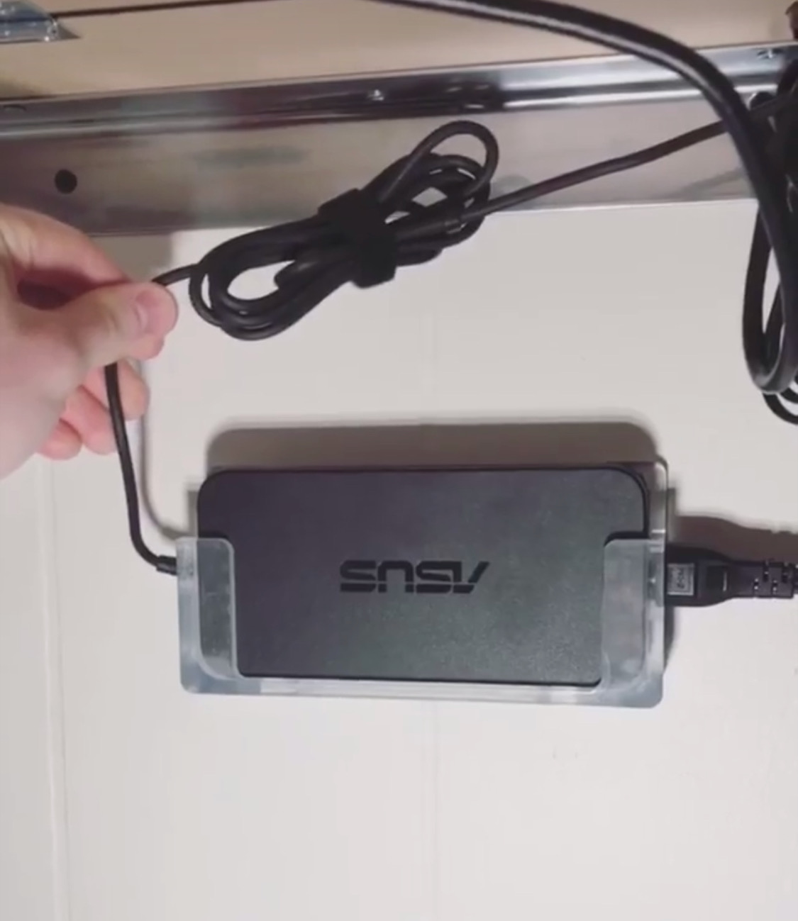 ASUS Laptop Power Supply/Charger Wall Mount