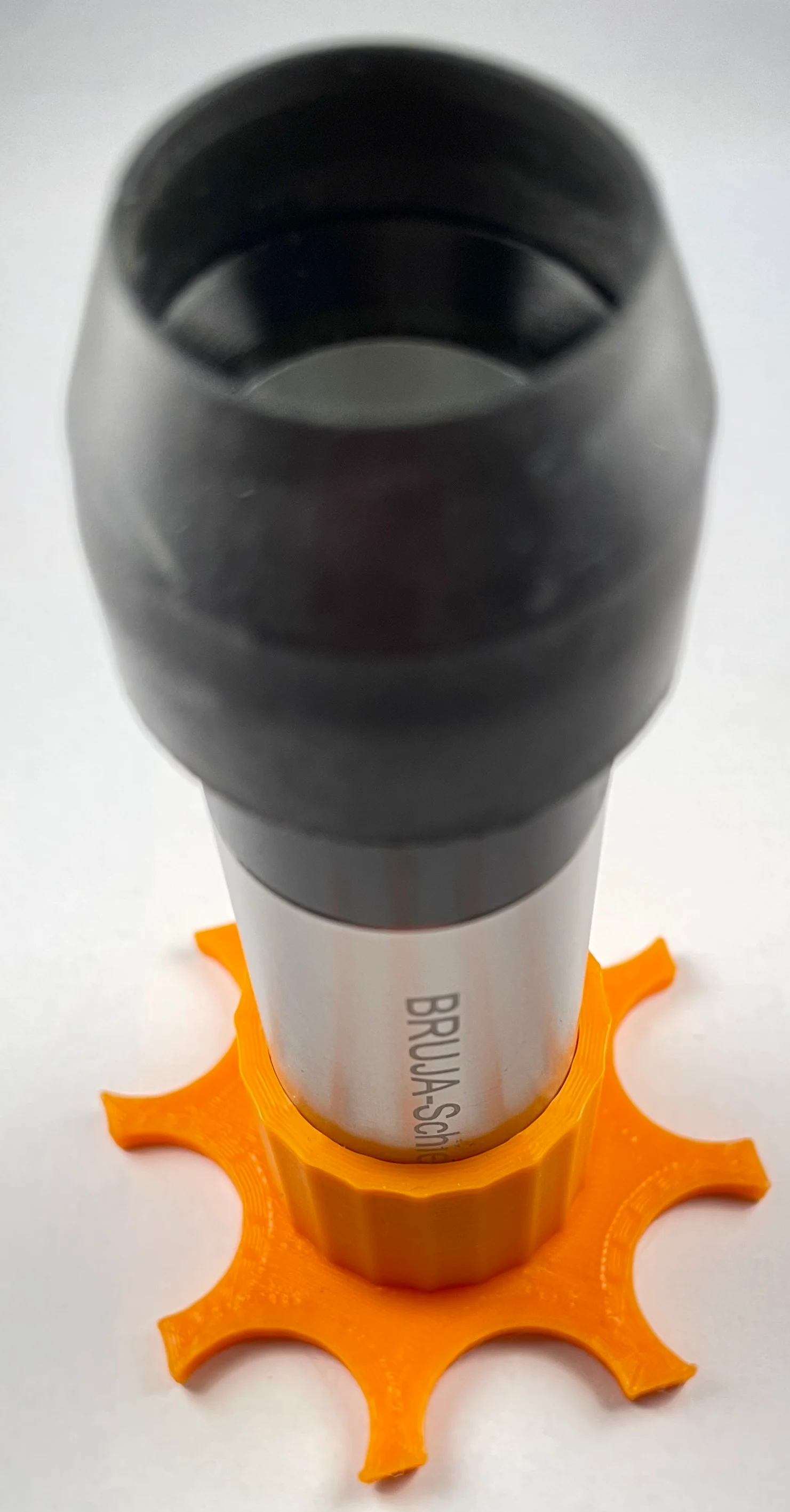 Halter für BRUJA Schierlampe