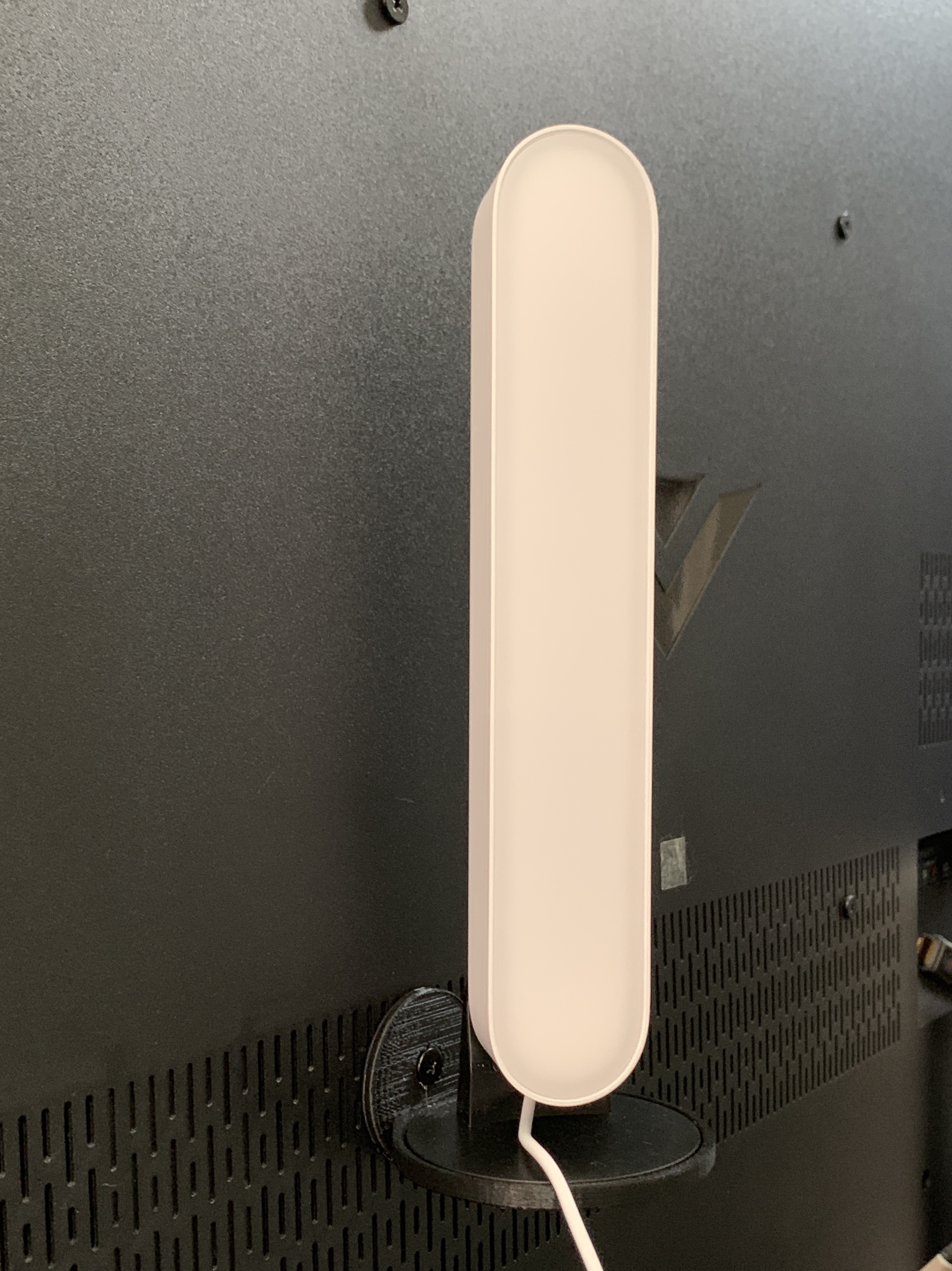 Philips Hue Play Light Bar TV Mount