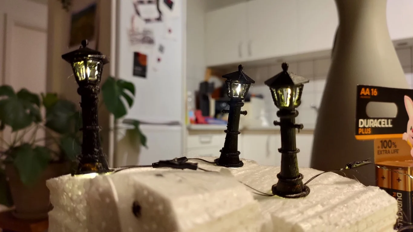Miniature Streetlamp