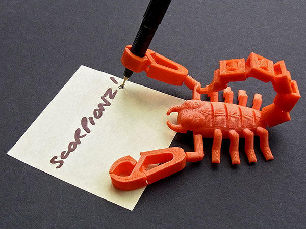 Scorpionz... with Rotating Tail and Pincers that Nip!
