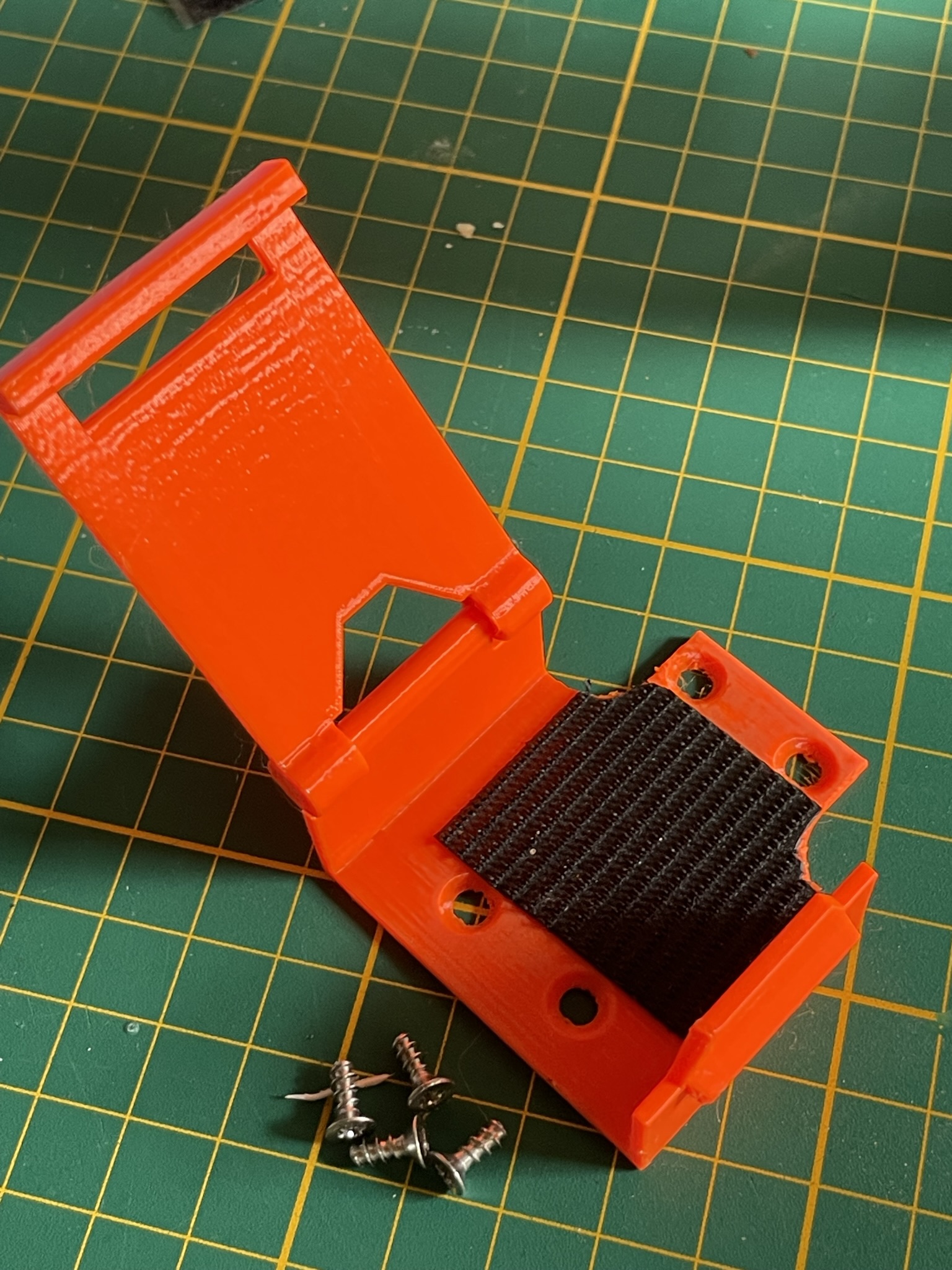 FunCub NG, Quickrelease mechanism for Battery