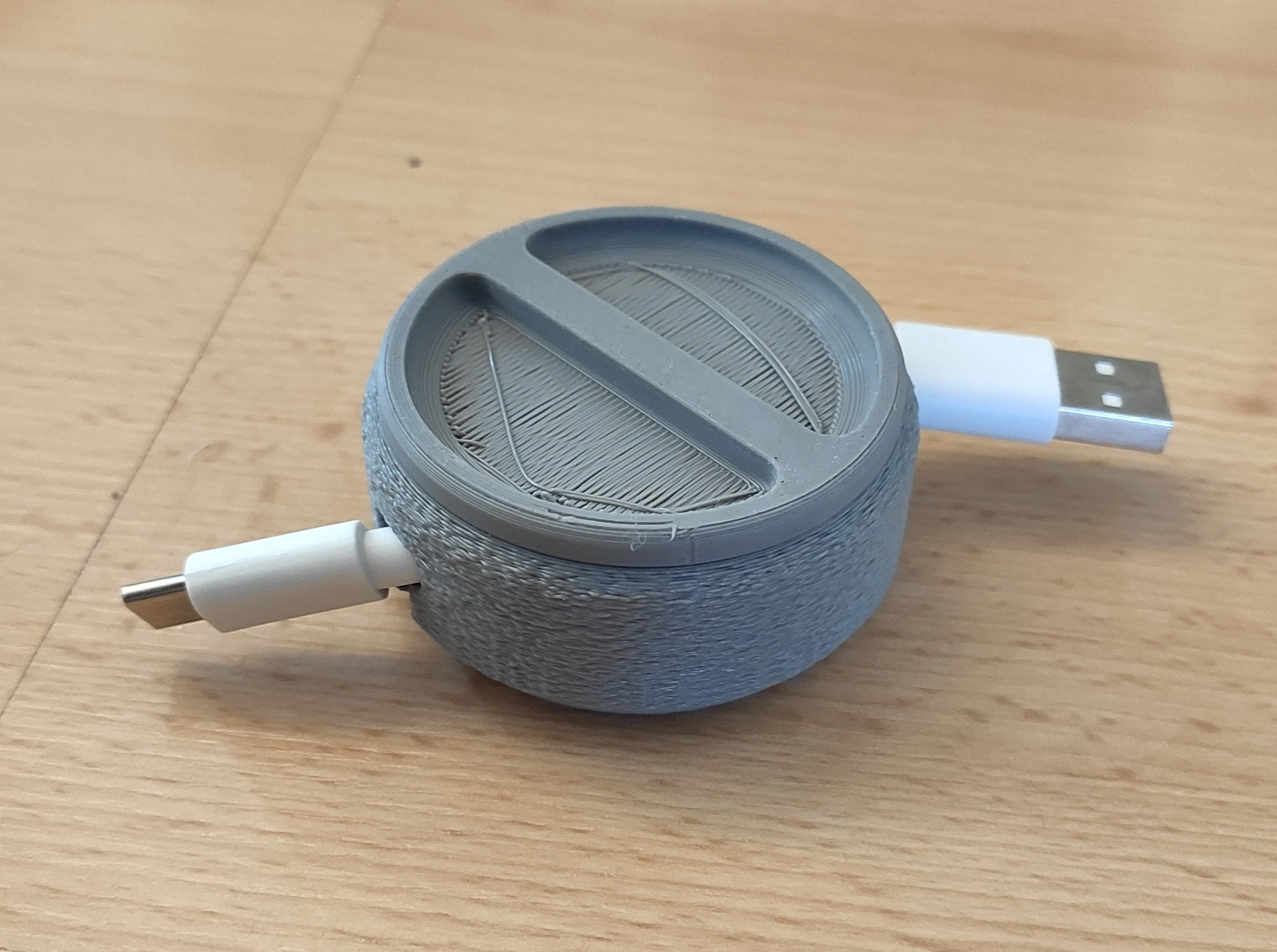 USB Cable Reel v2.0 small stackable Lid