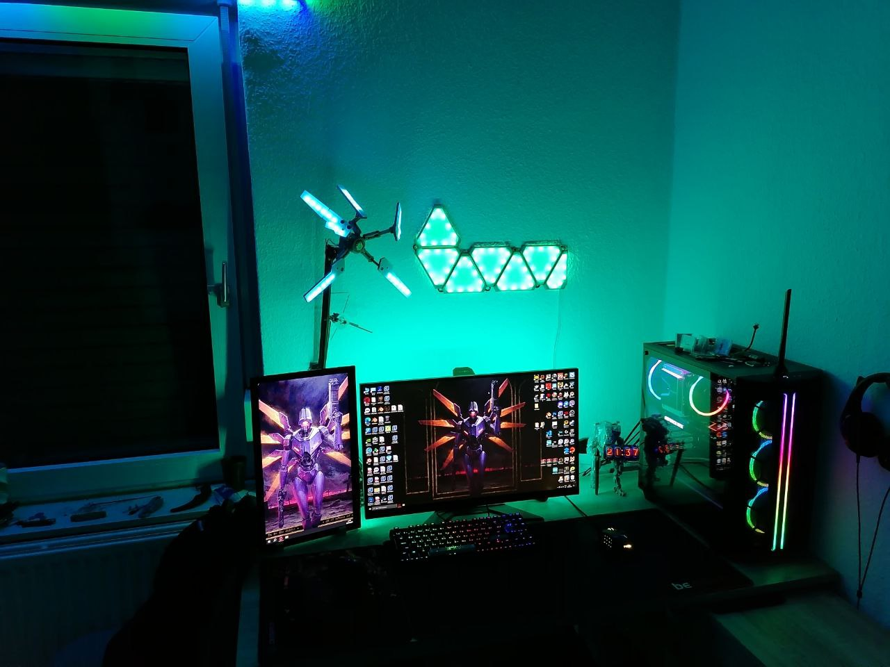 Wall lights, custom, for LED strip (DIY) easy print in place (thin bottom = transparent )