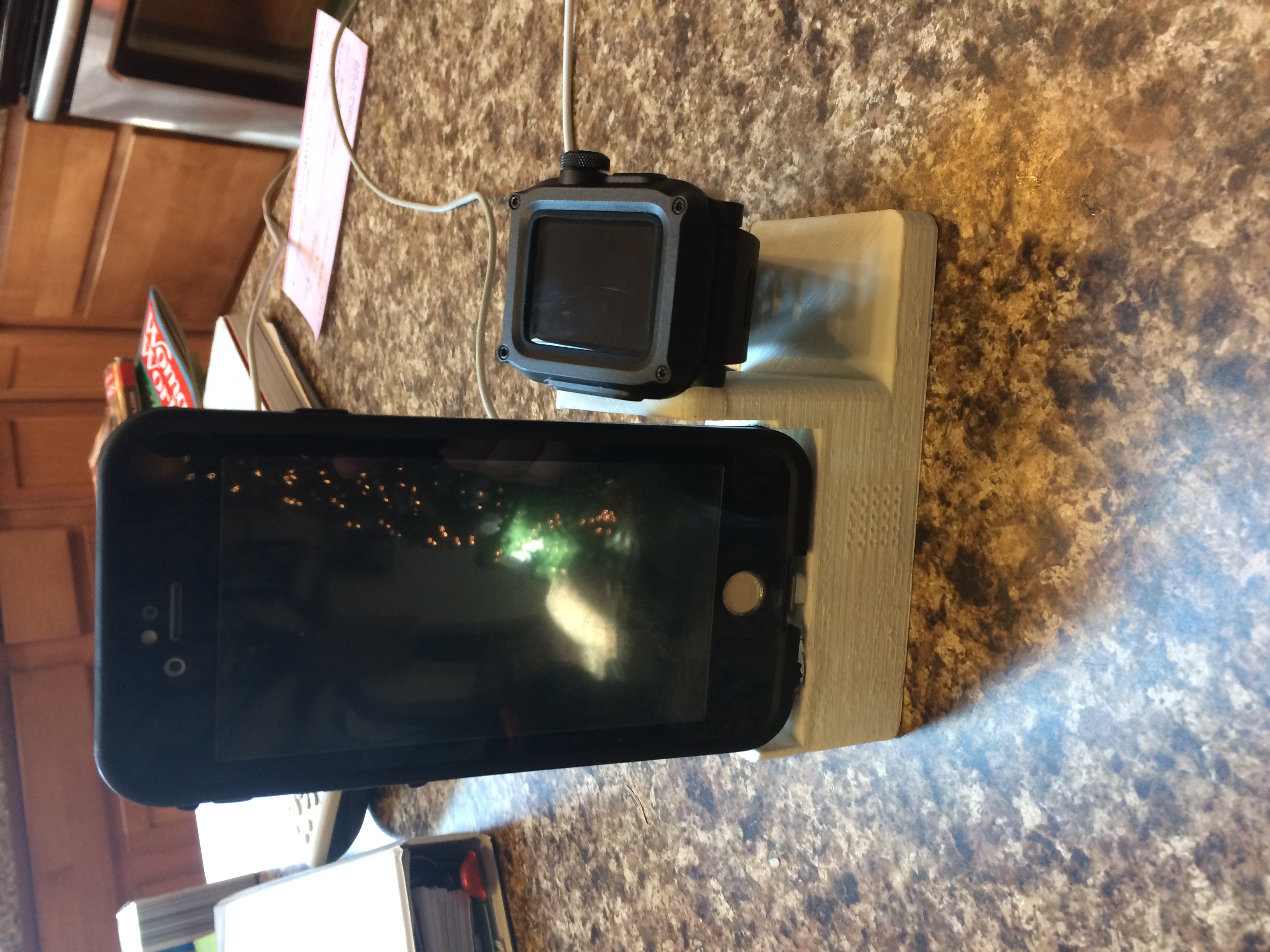 iPhone 6/7 Lifeproof stand with Apple Watch
