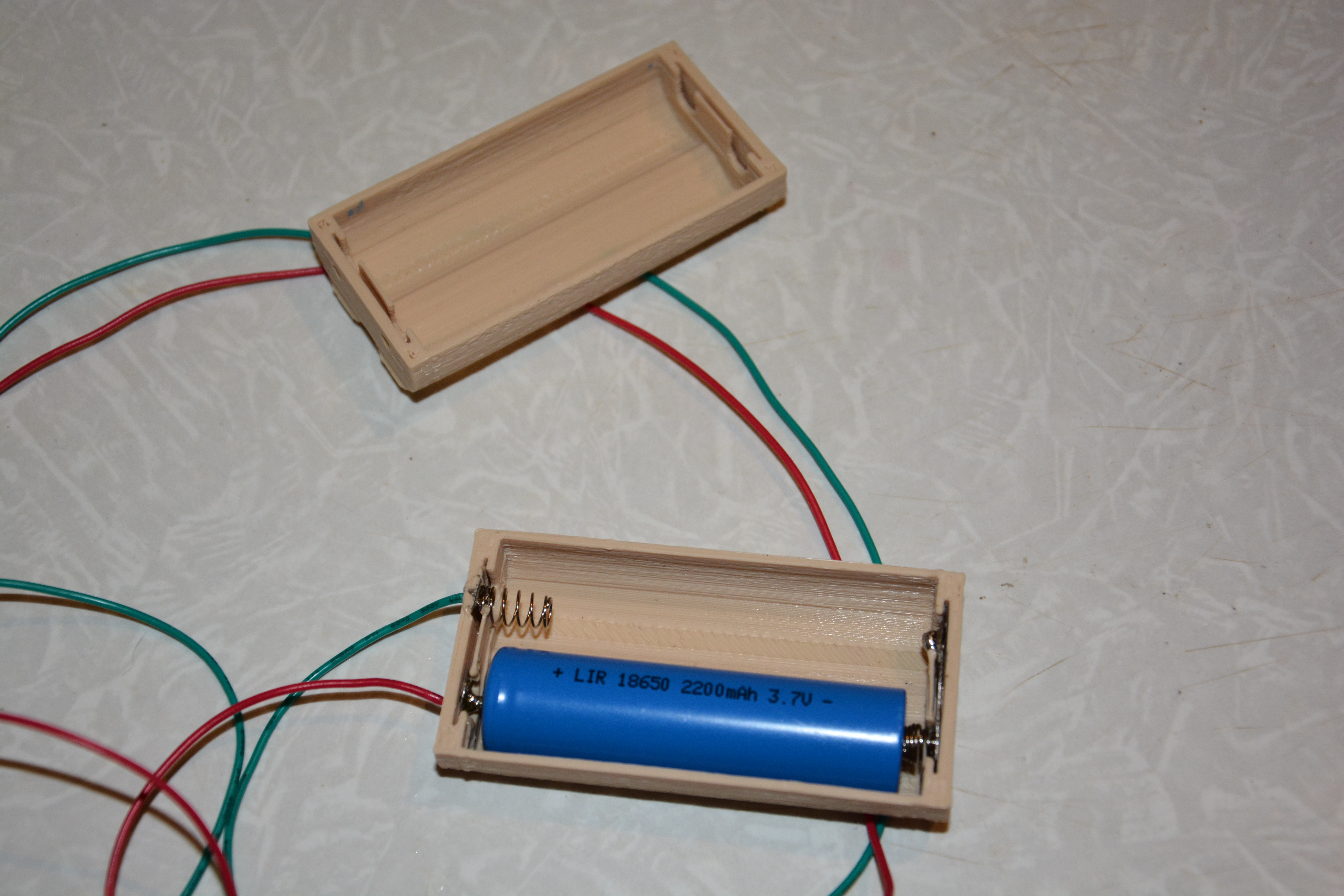 2 x 18650 case