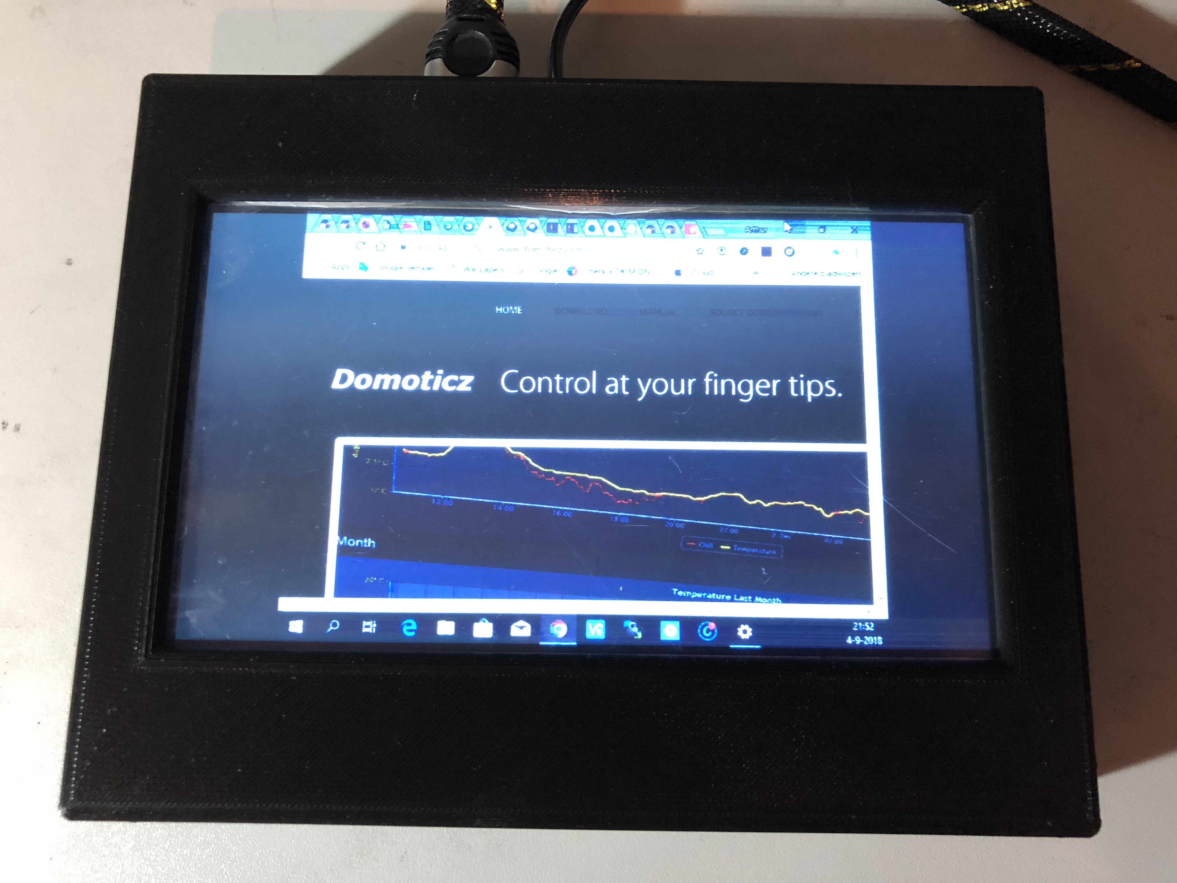 7" LCD XPT2046 case
