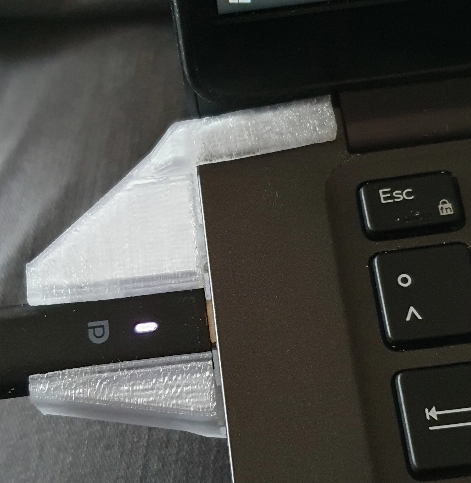 Dell Latitude 5400 USBC Stiffener