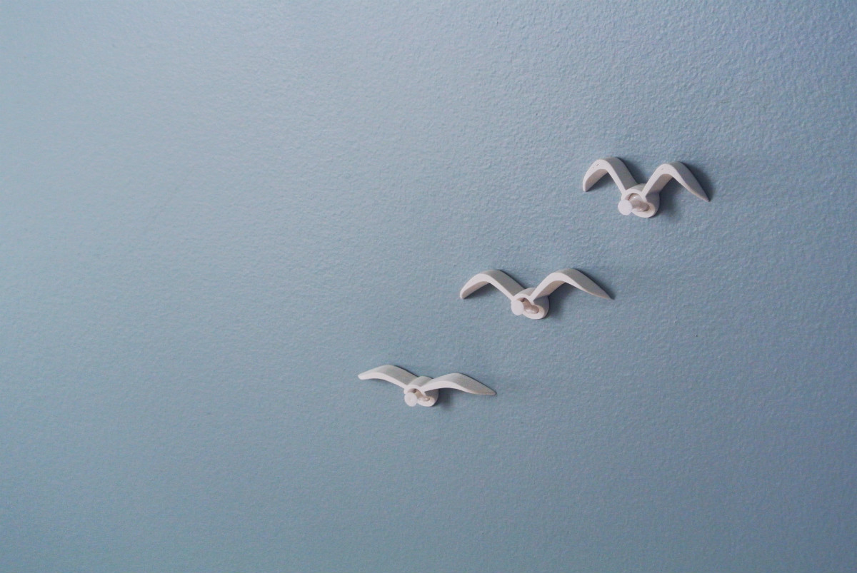 Seagull push-pin