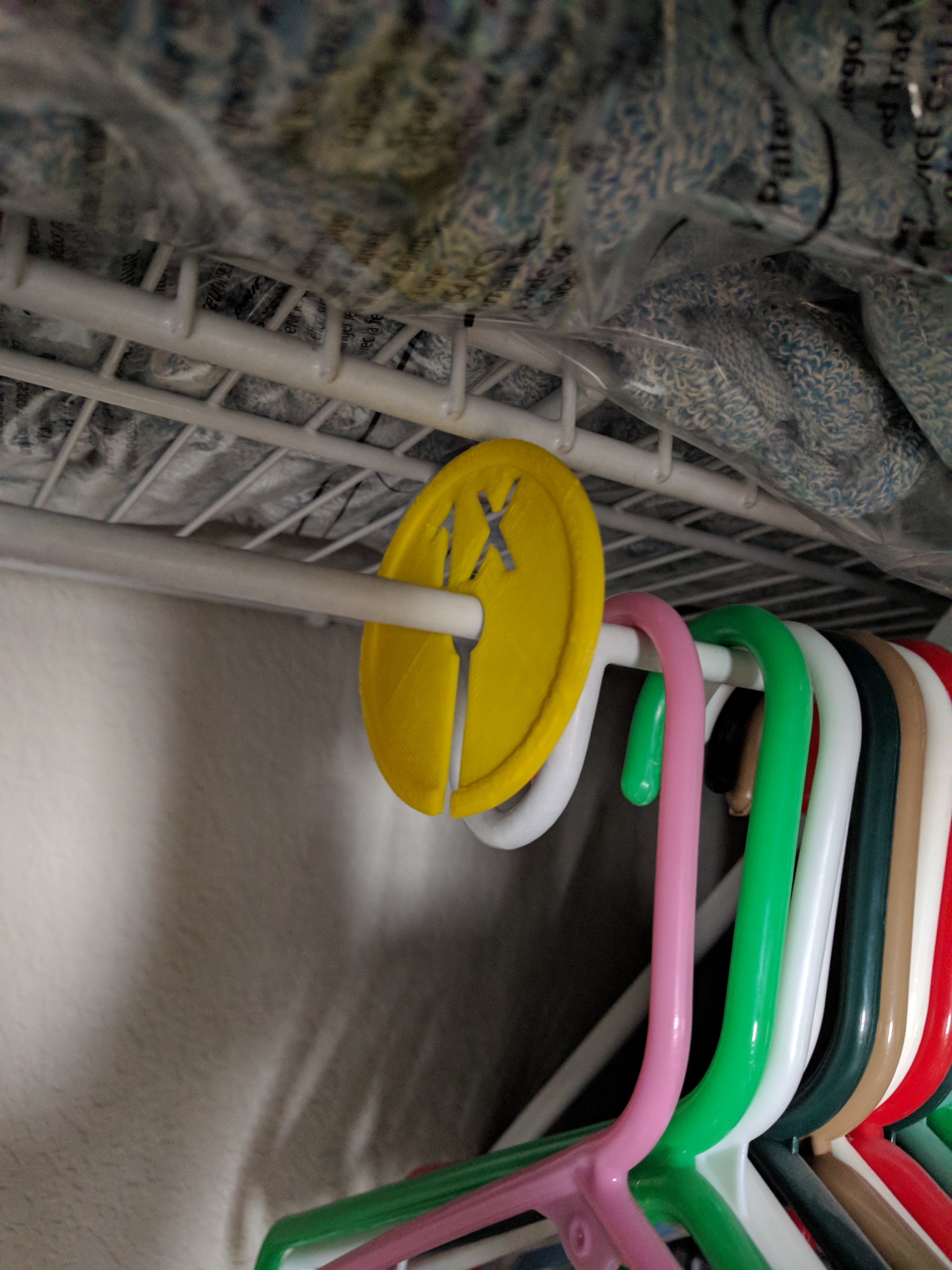 Wire closet organizer