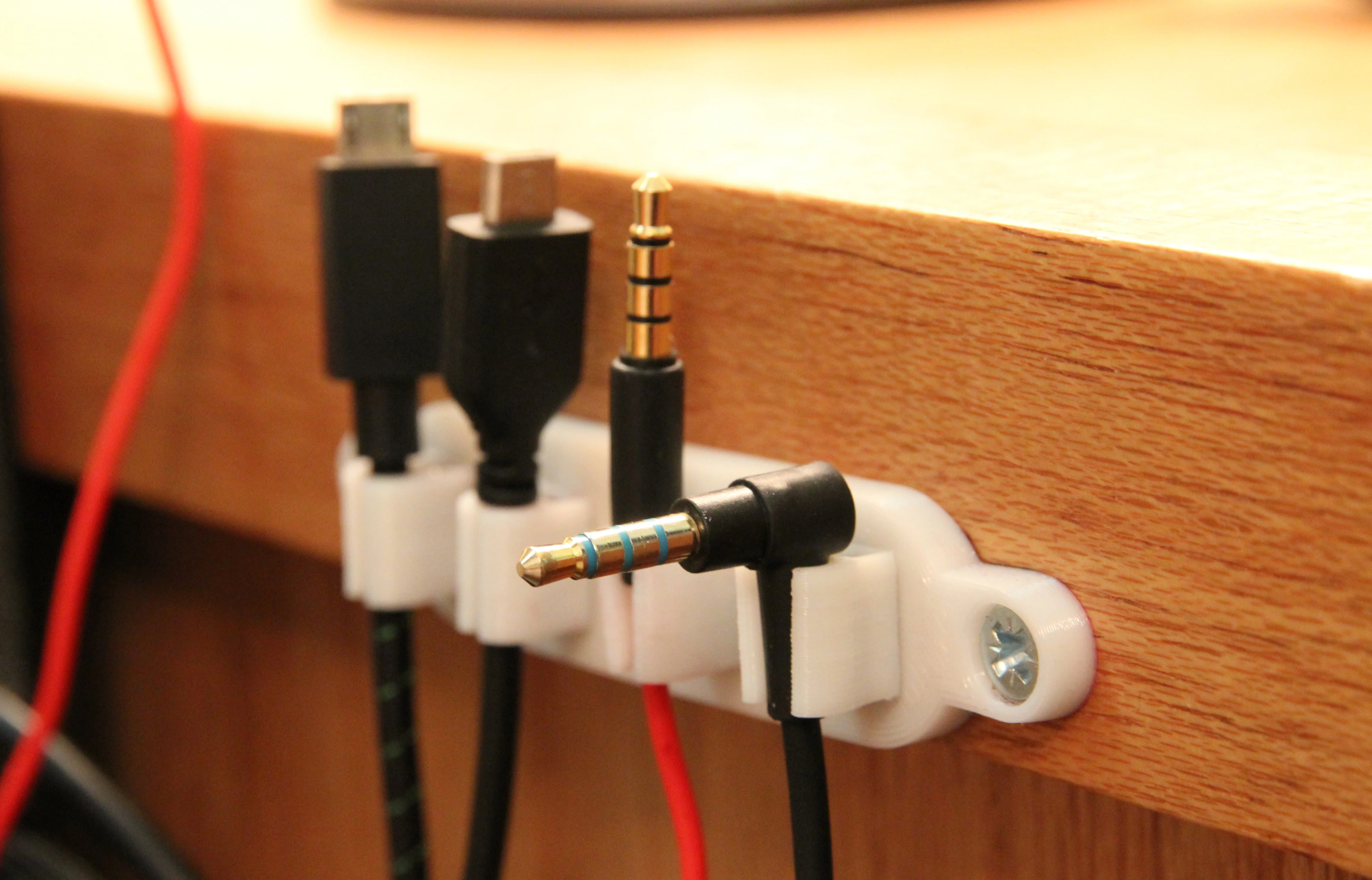 Magnetic Cable Organiser
