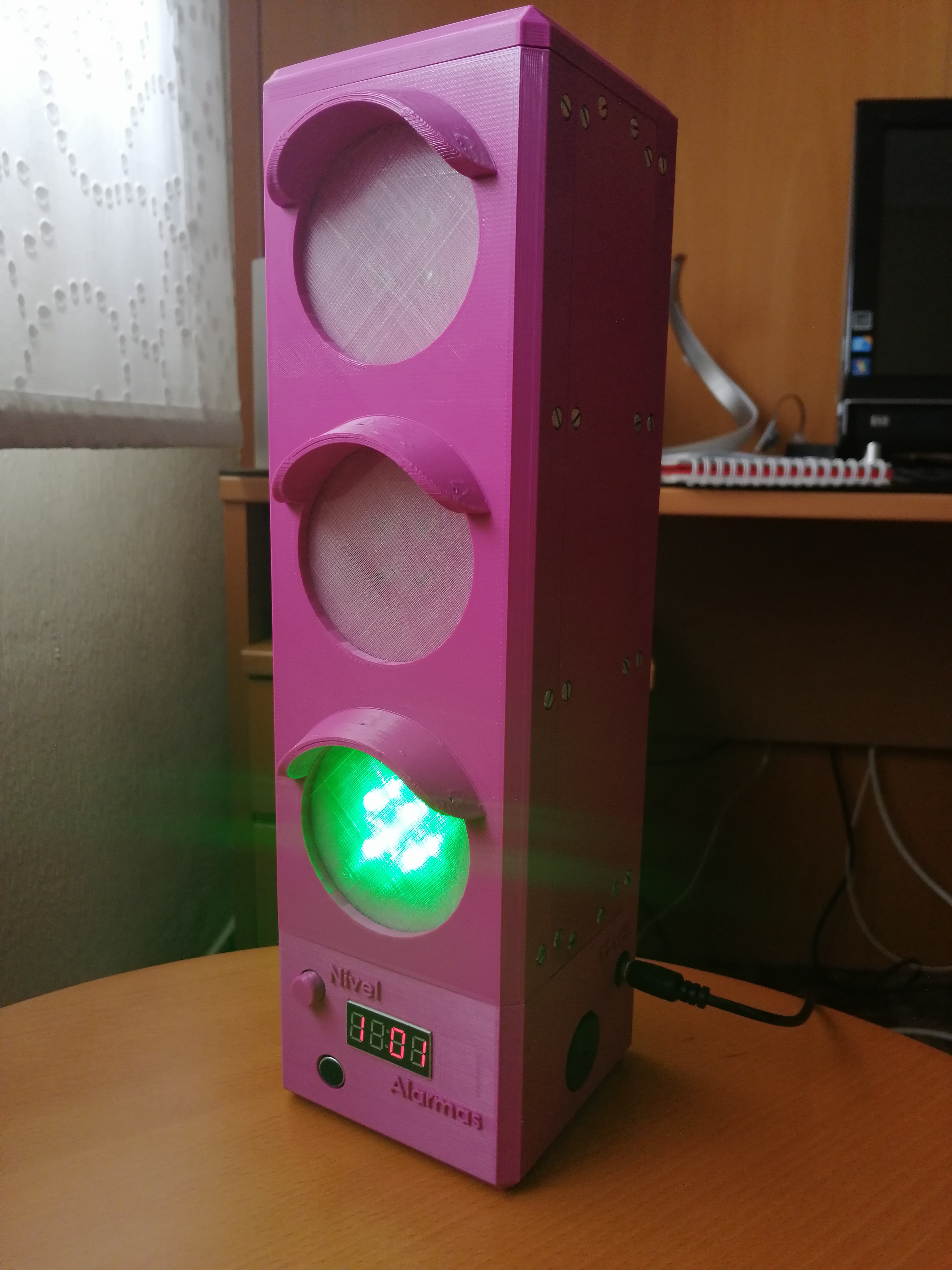 Noise traffic light (semaforo de ruido)