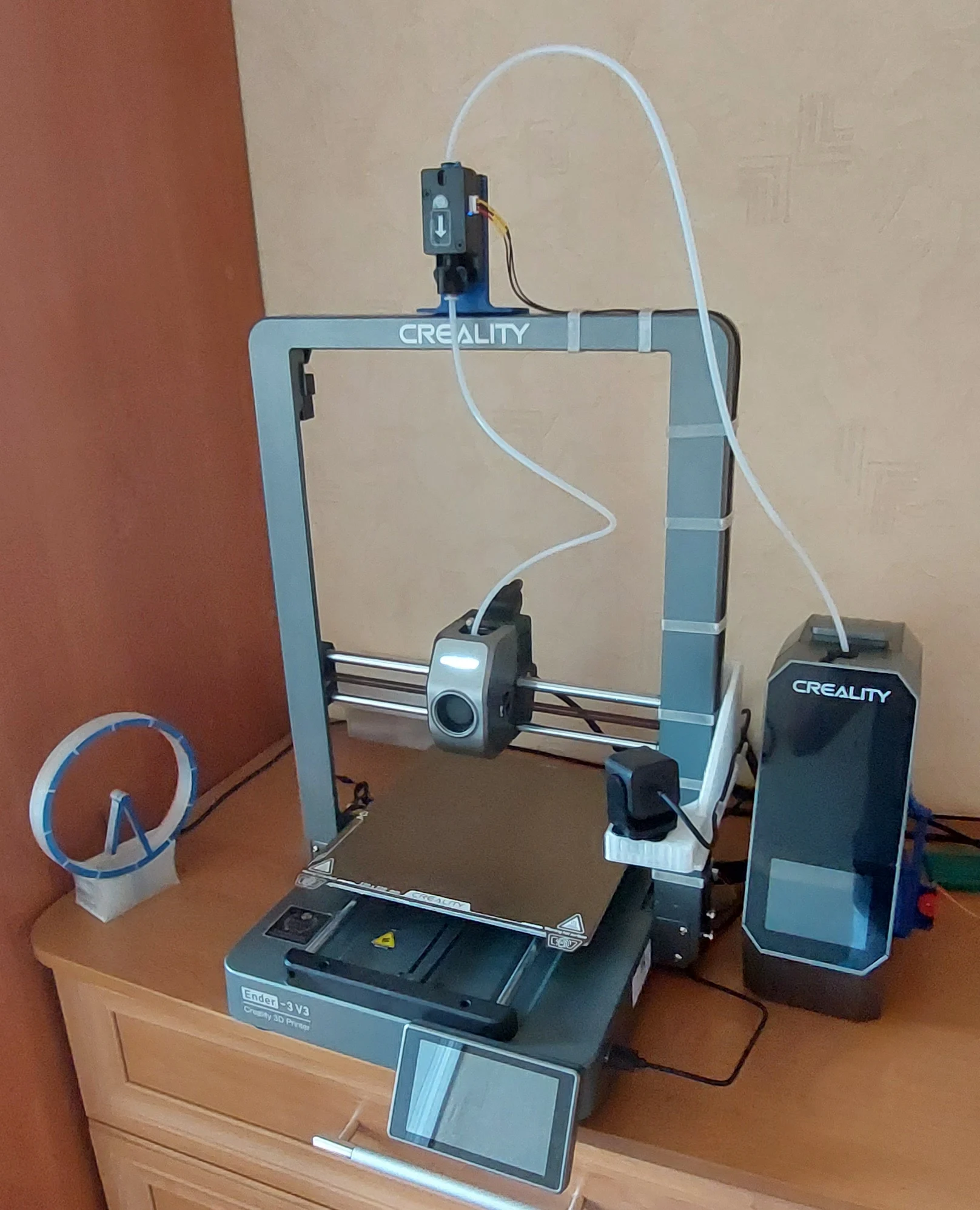 Top mount filament sensor