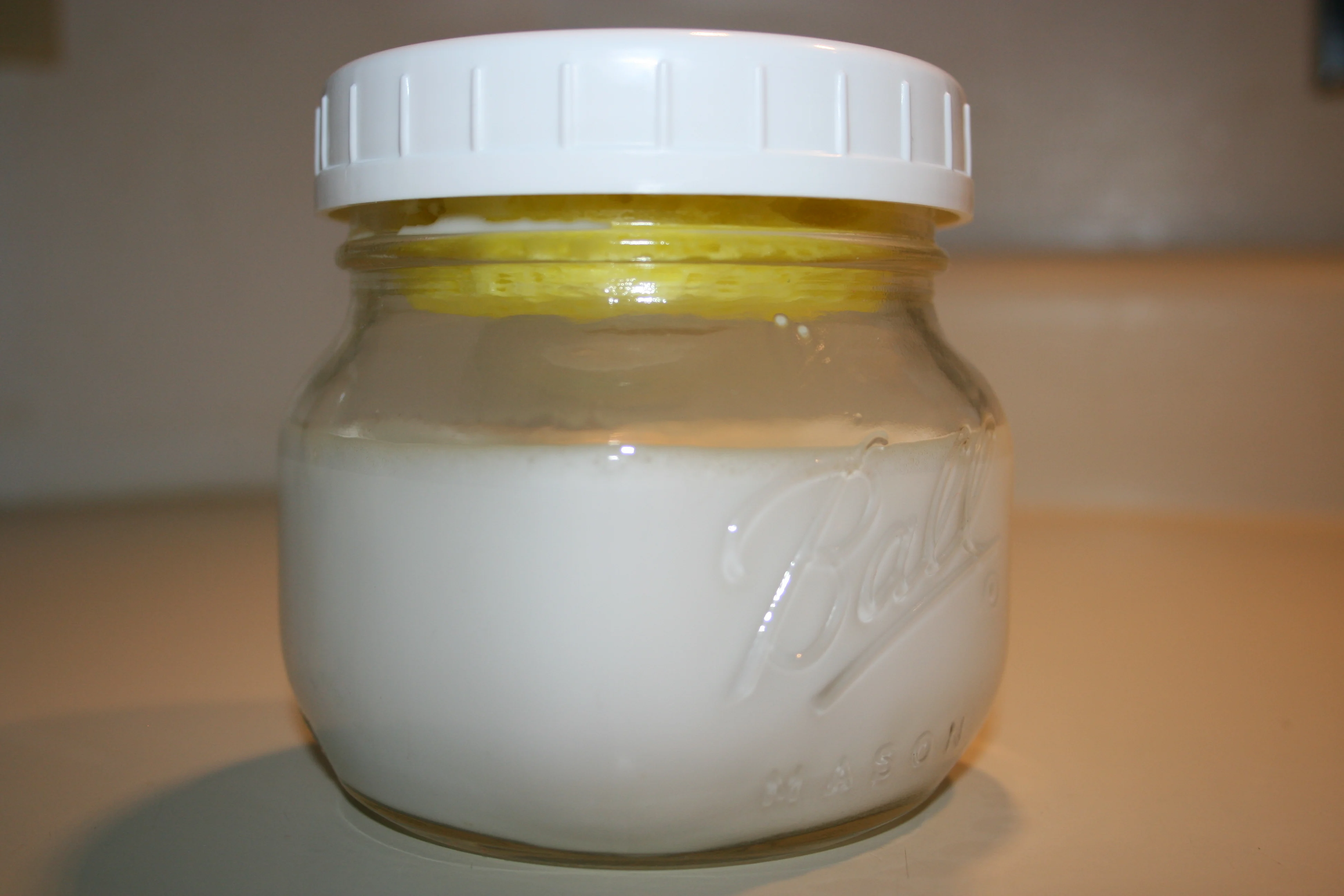 Sponge: Hot Plate Glue Dispenser