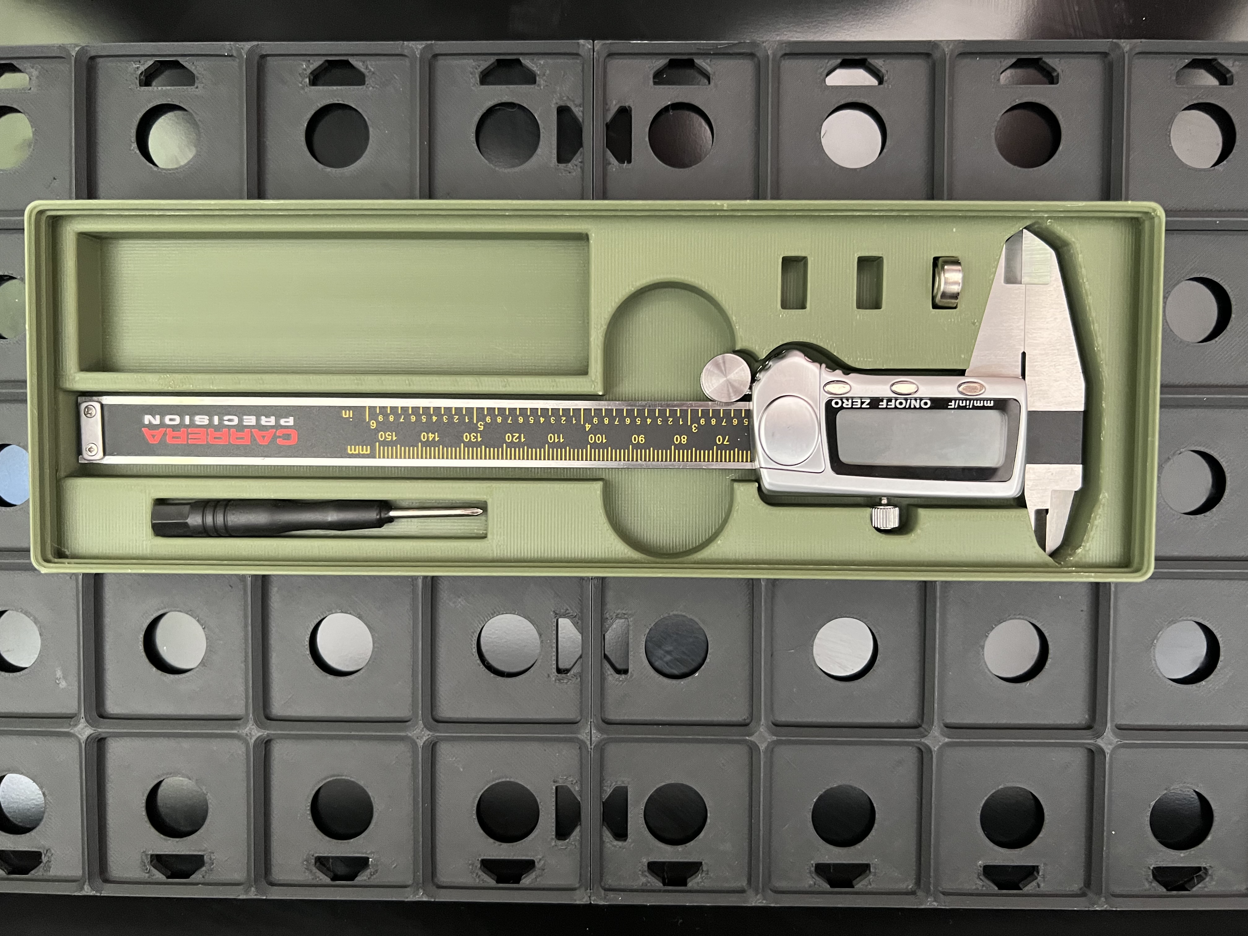 Gridfinity - Flat Caliper Holder