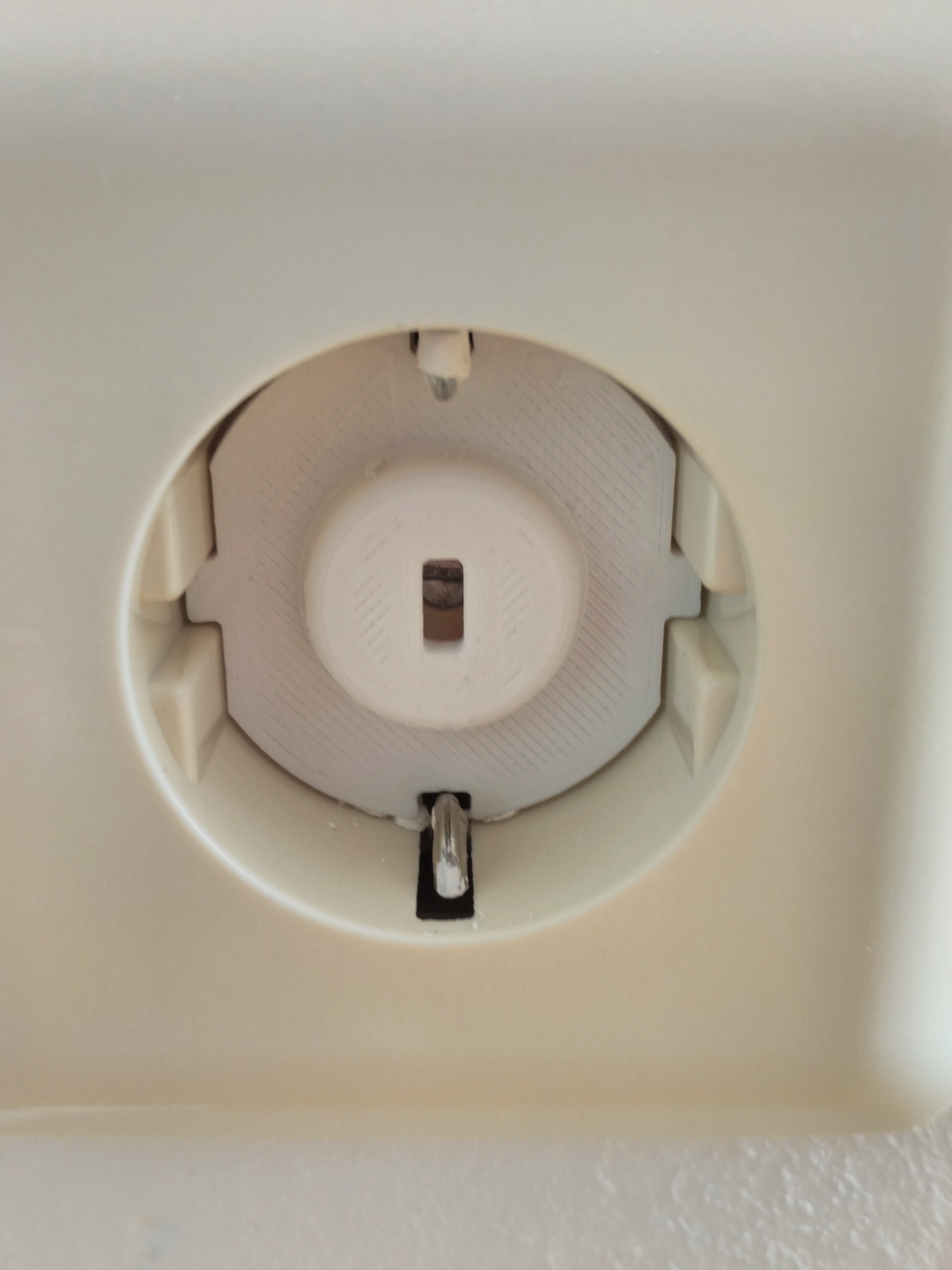 Socket Protector (SCHUKO)