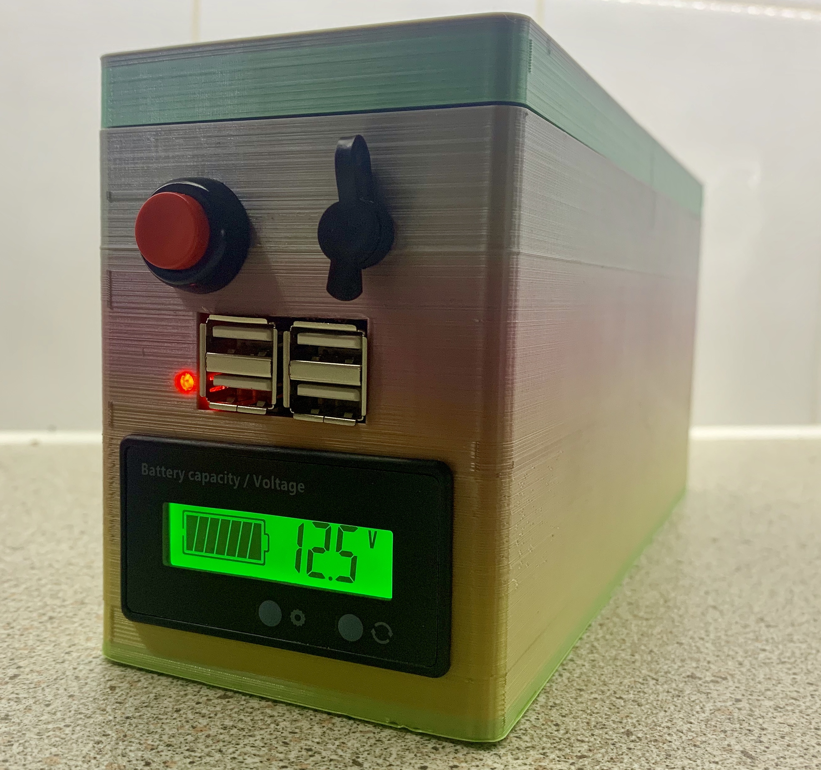 24 Cell 18650 DIY USB Powerbank With Apple Watch & QI Charging (Vruzend Compatible)