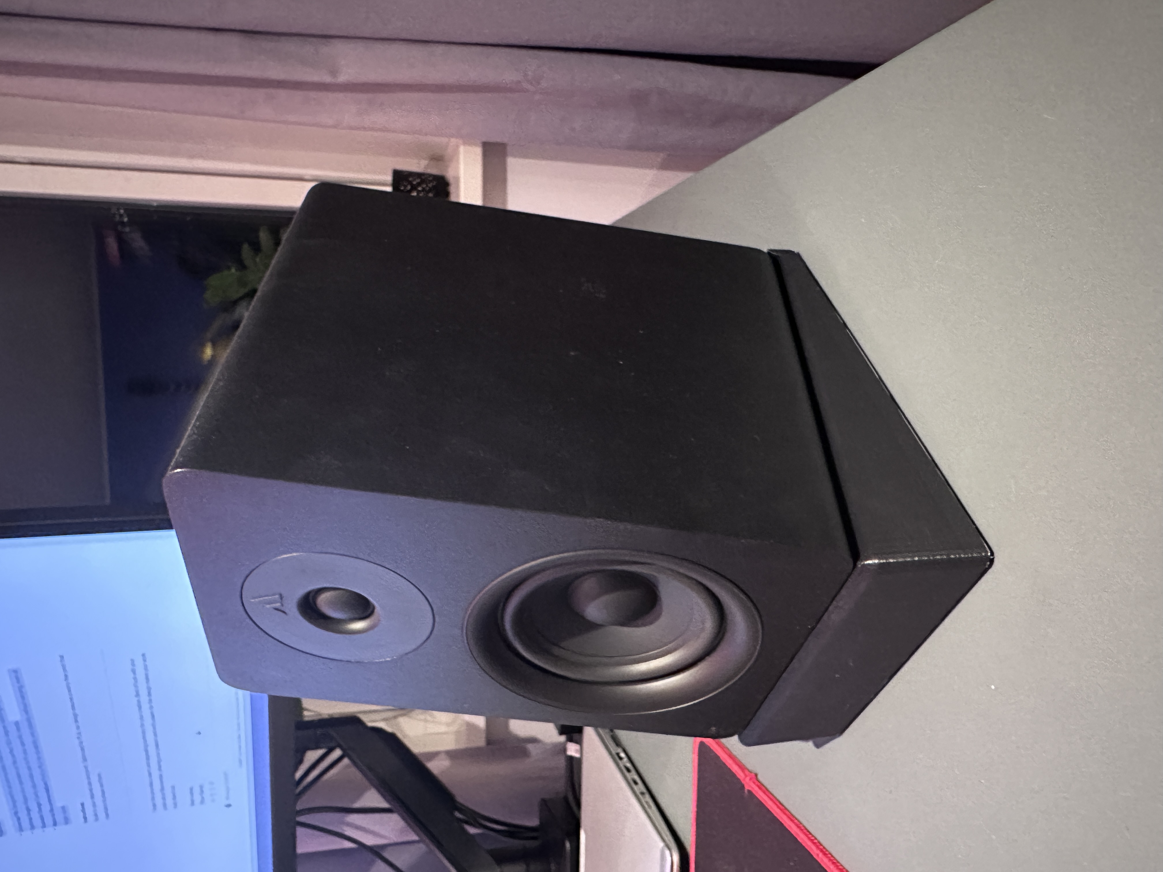 Custom Desktop Speaker Stand – Simple and Effective