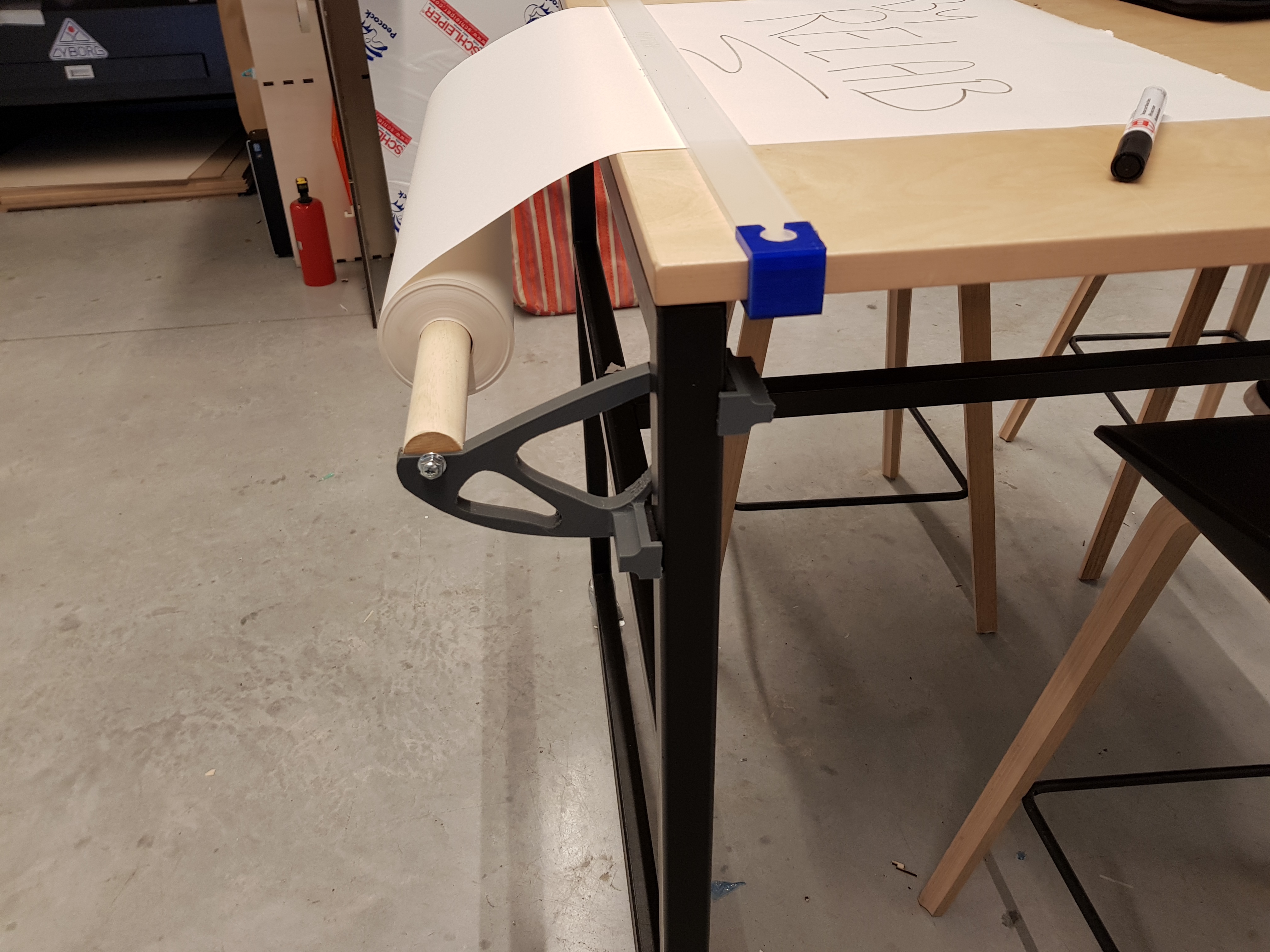 Support rouleau papier / Kraft paper dispenser